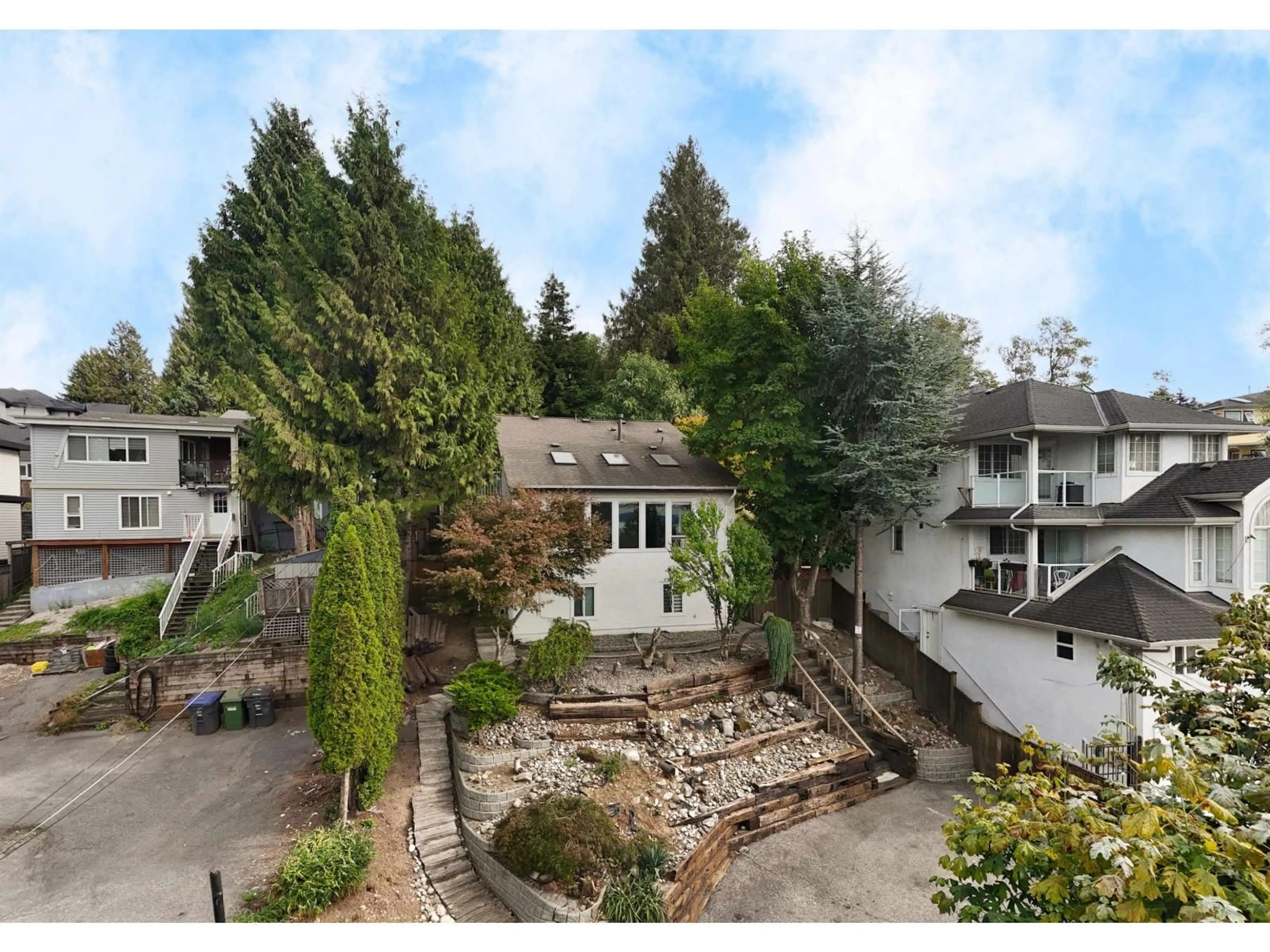 A pic from outside/outdoor area/front of a property/back of a property/a pic from drone, mountain view for 11378 RIVER ROAD, Surrey British Columbia V3V2V6