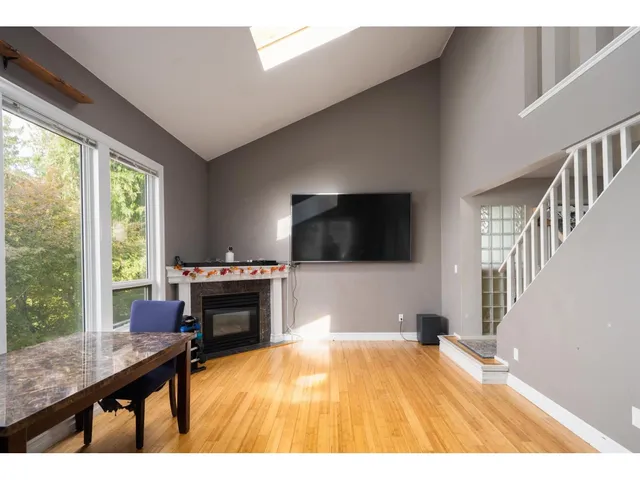11378 RIVER ROAD, Surrey 5