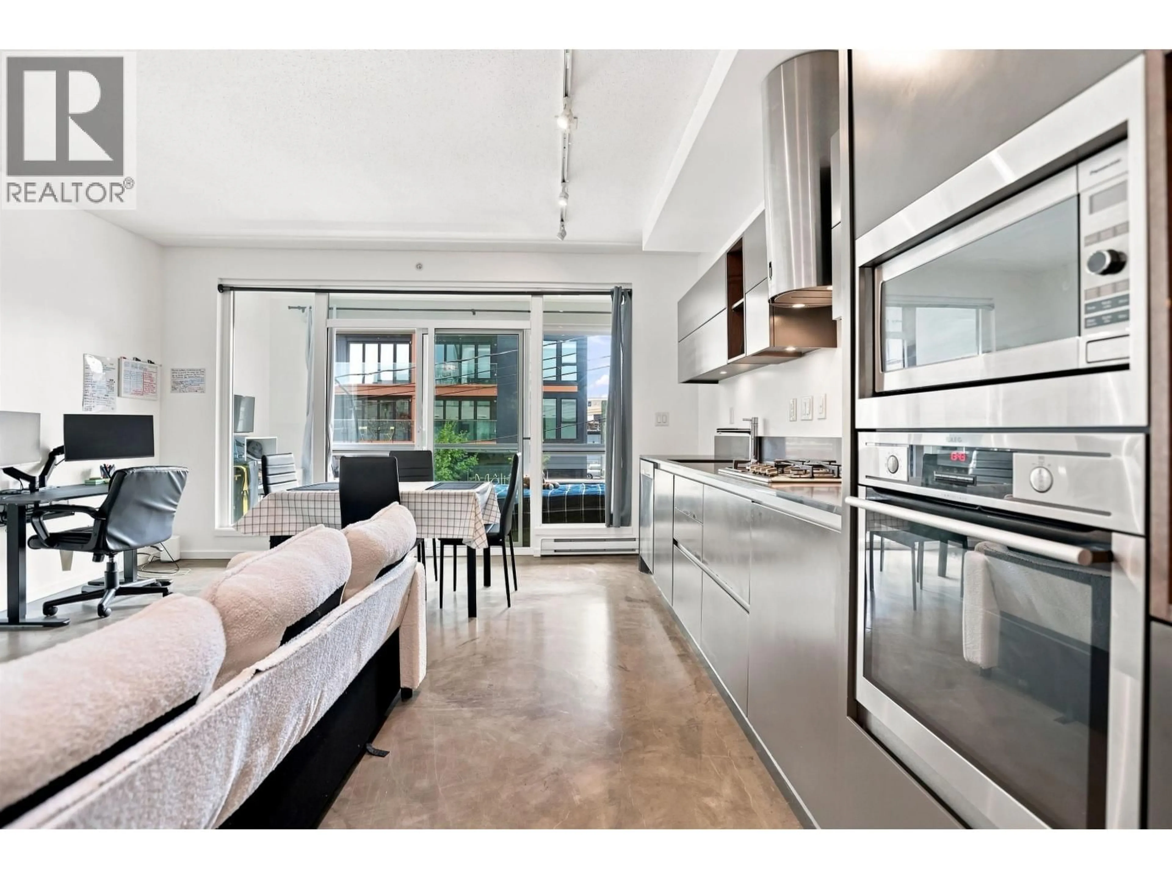 Open concept kitchen, unknown for 209 - 133 8TH AVENUE, Vancouver British Columbia V5T1R8