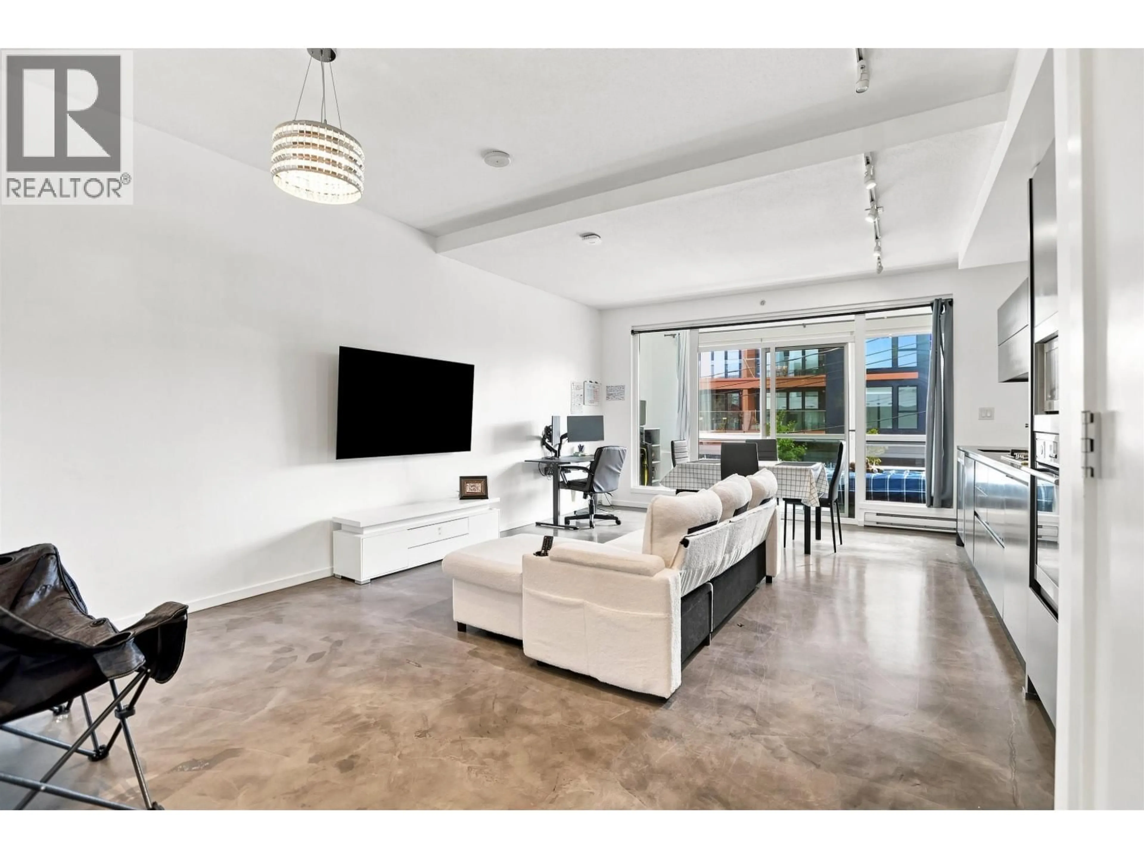 Living room with furniture, unknown for 209 - 133 8TH AVENUE, Vancouver British Columbia V5T1R8