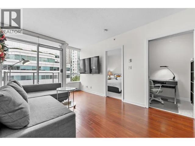 808 - 821 CAMBIE STREET, Vancouver 3