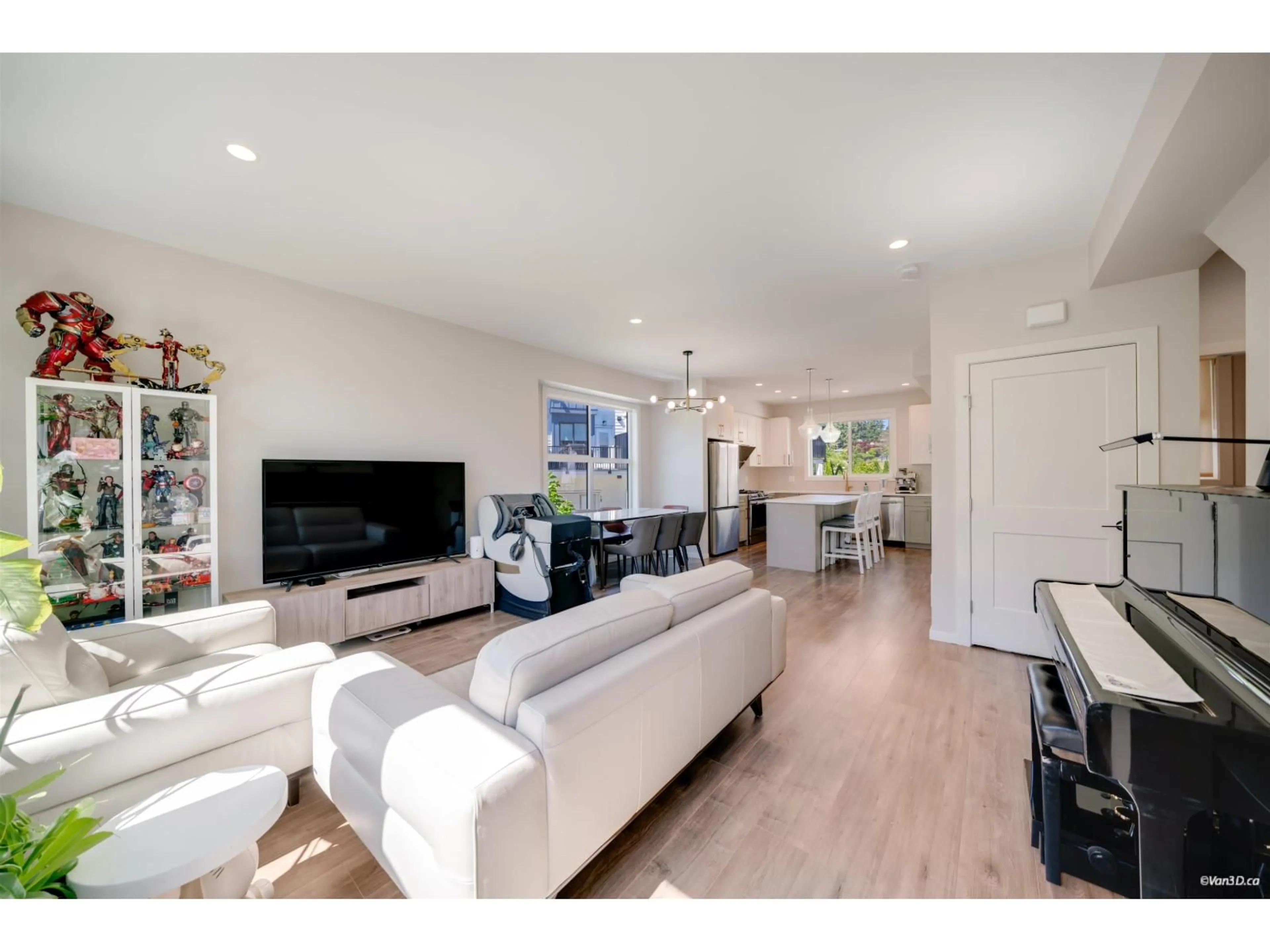 Living room with furniture, unknown for 9 - 1871 165A STREET, Surrey British Columbia V3Z9N3