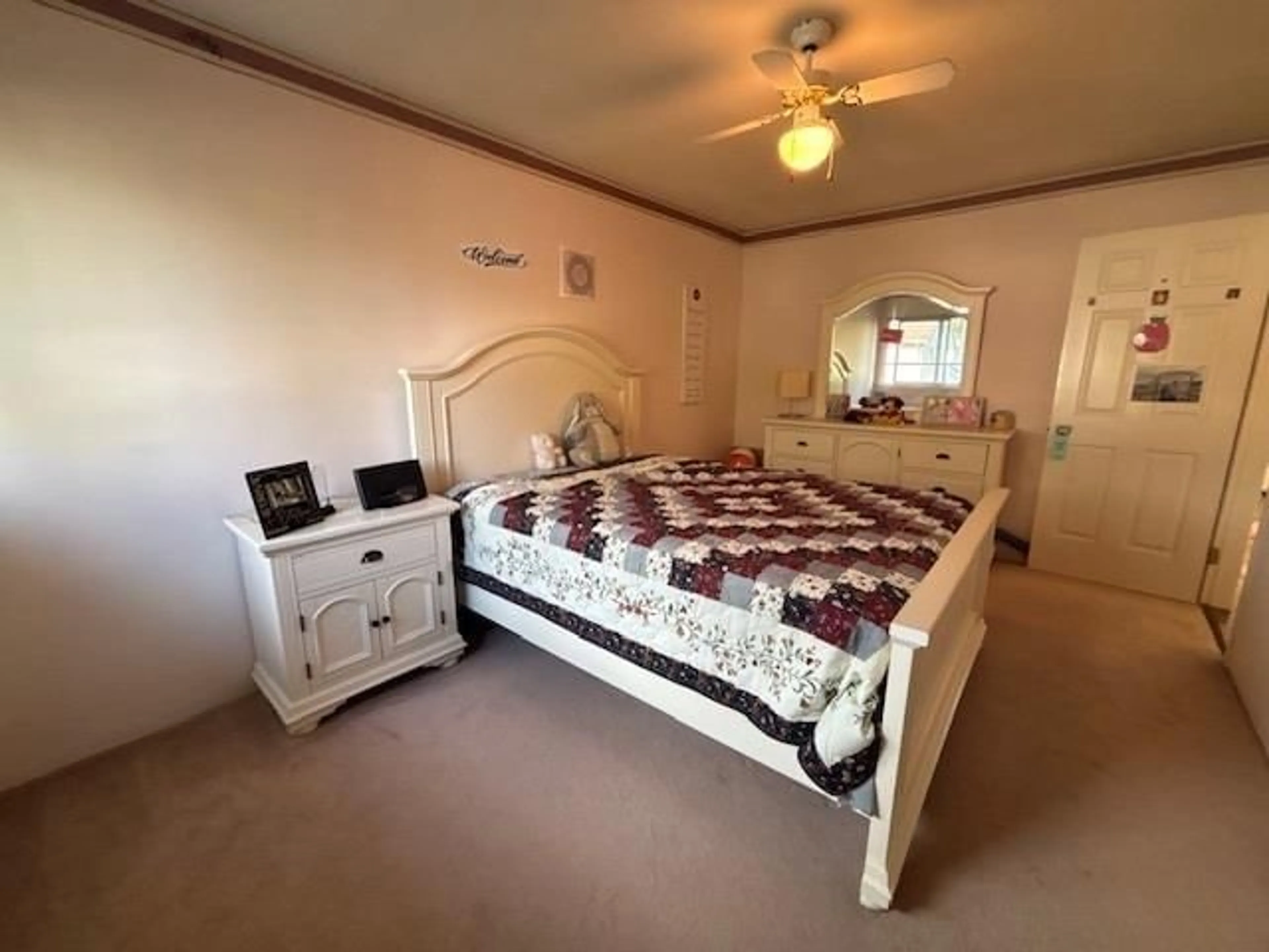 A pic of a room for 8668 143A STREET, Surrey British Columbia V3W0K4
