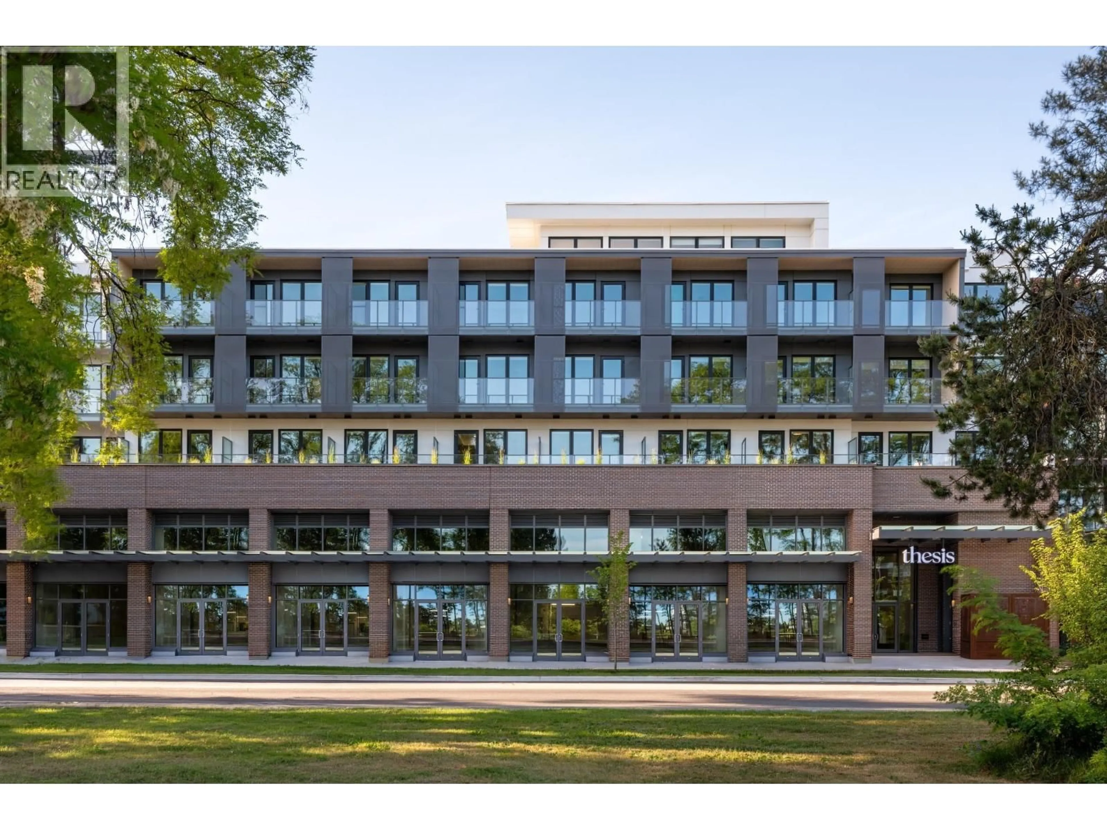 Indoor foyer for 419 - 133 49TH AVENUE, Vancouver British Columbia V5Z2S3