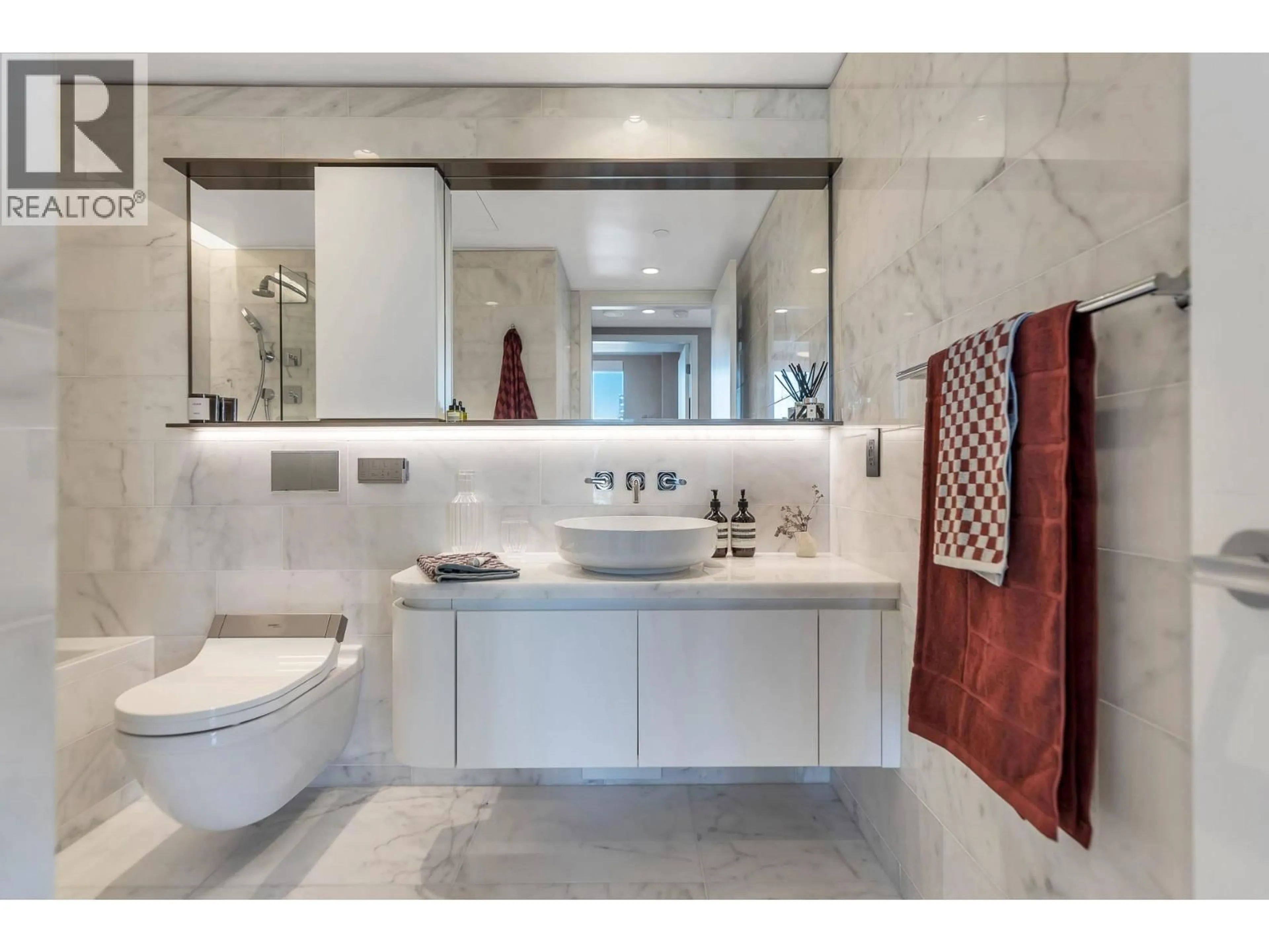 Contemporary bathroom, ceramic/tile floor for 2204 - 1482 ROBSON STREET, Vancouver British Columbia V6G0E4