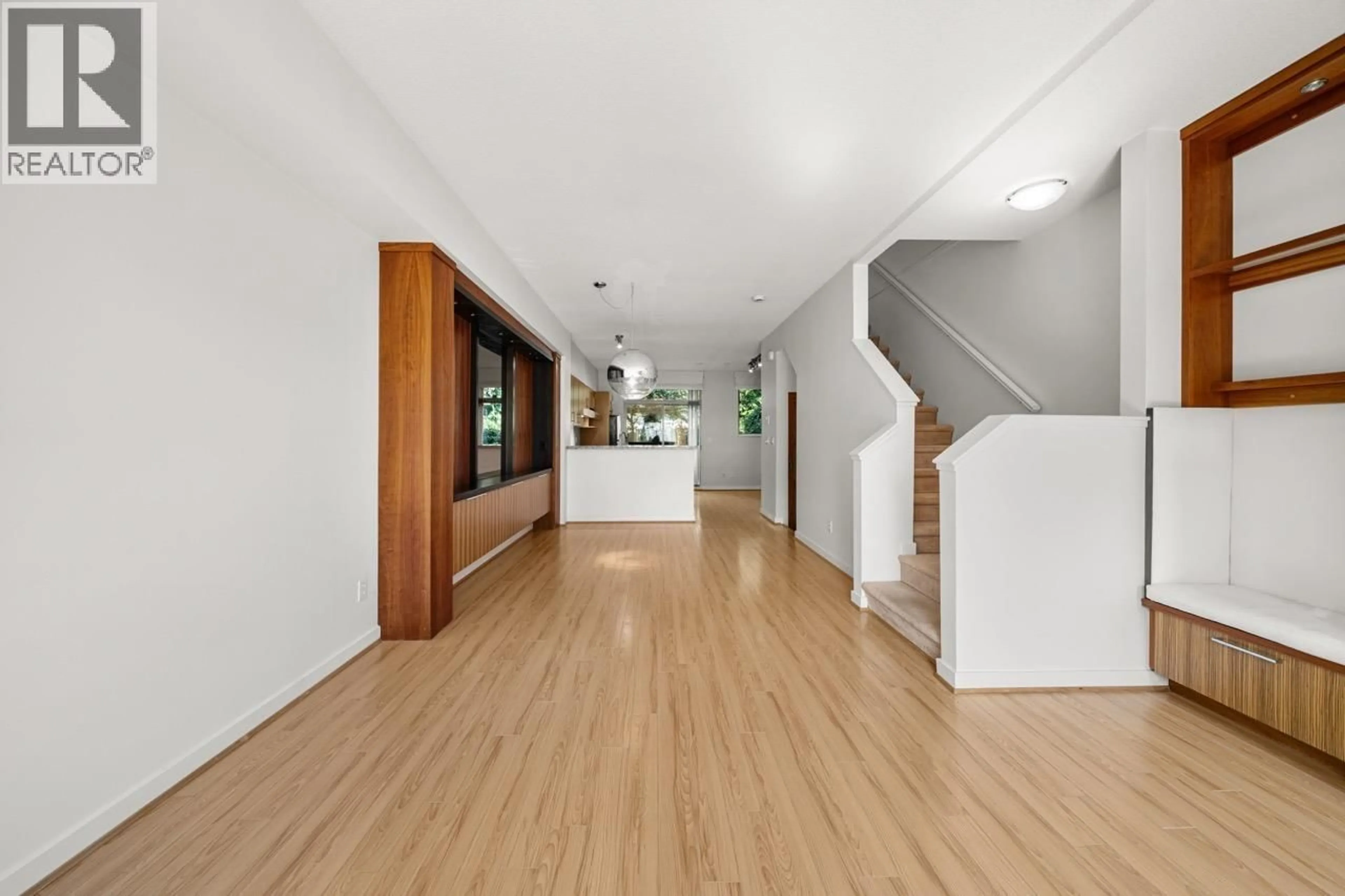Indoor foyer for 3 - 301 KLAHANIE DRIVE, Port Moody British Columbia V3H0C2