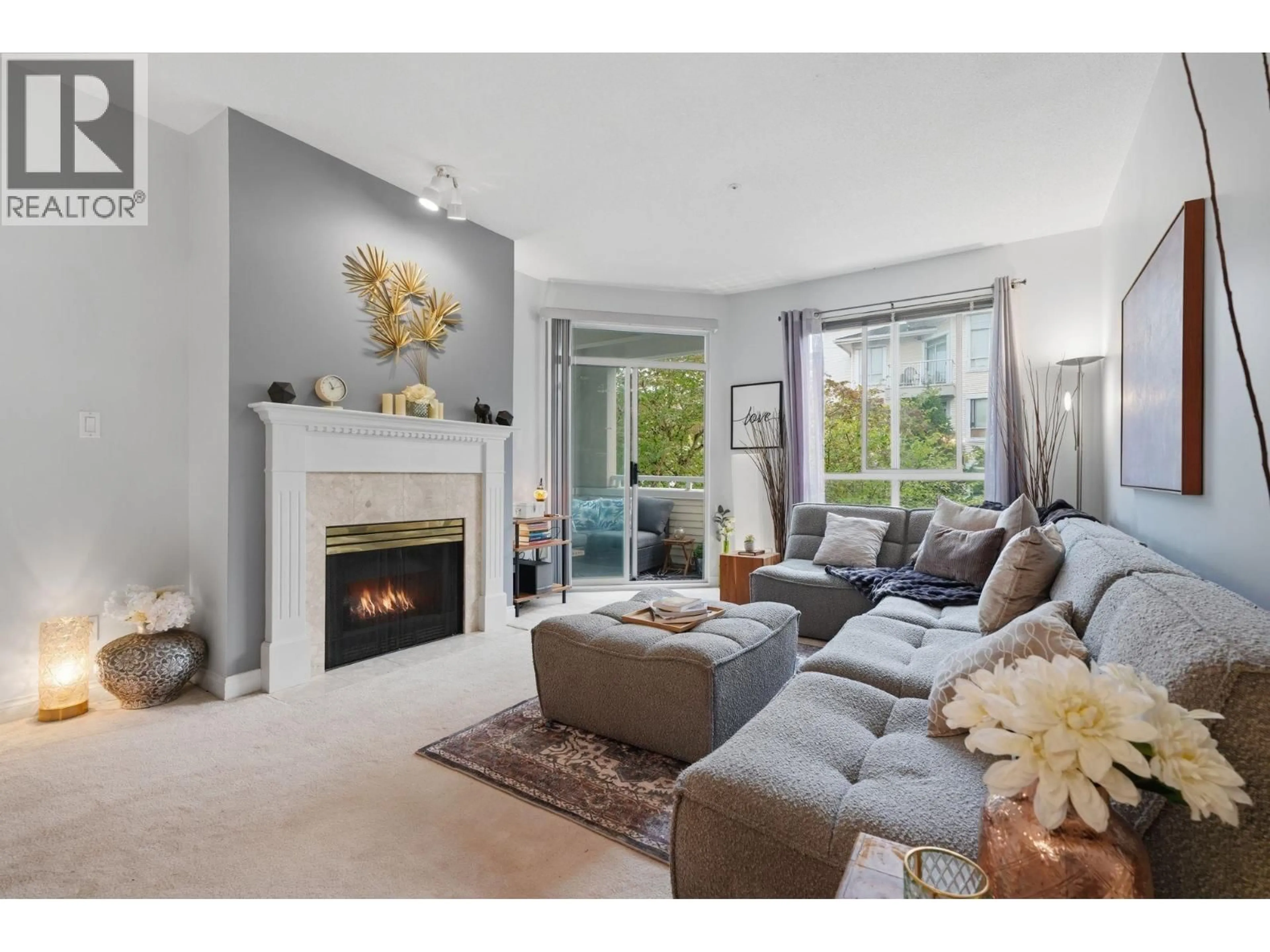 Living room with furniture, unknown for 333 - 383 37TH AVENUE, Vancouver British Columbia V5W4C1
