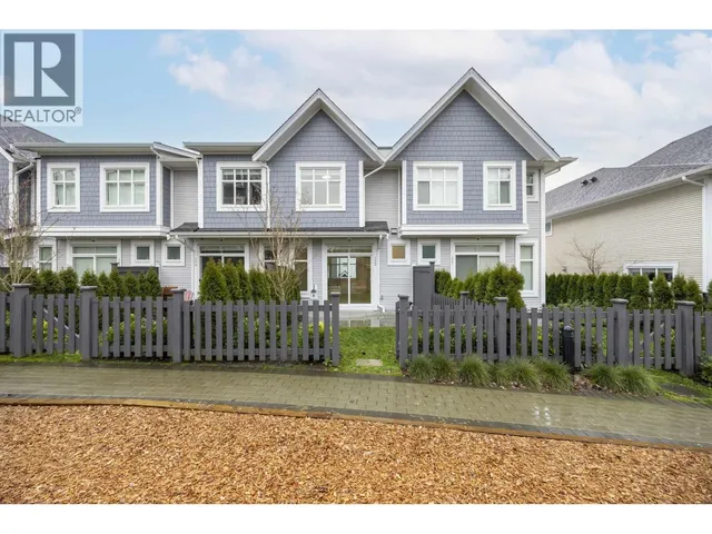 1060 - 11280 PAZARENA PLACE, Maple Ridge 1