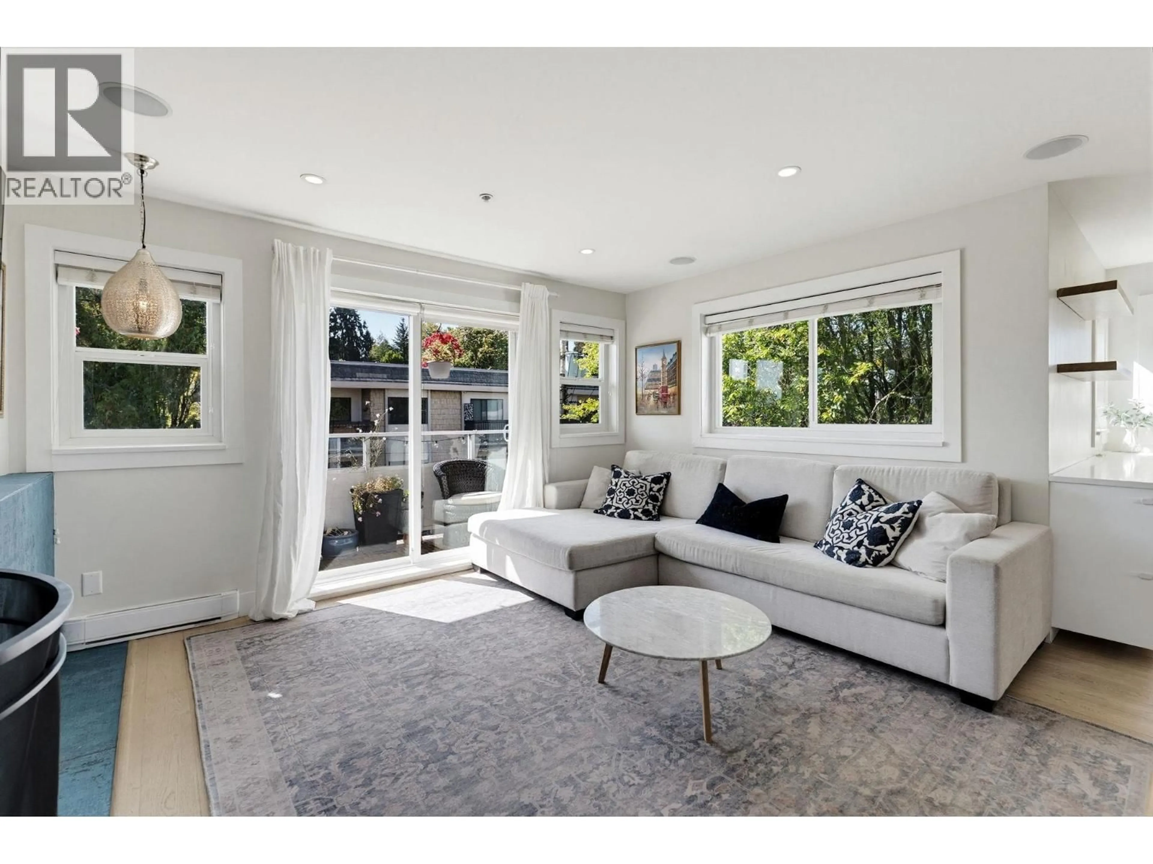 Living room with furniture, unknown for 407 - 1206 14TH AVENUE, Vancouver British Columbia V6H1P9