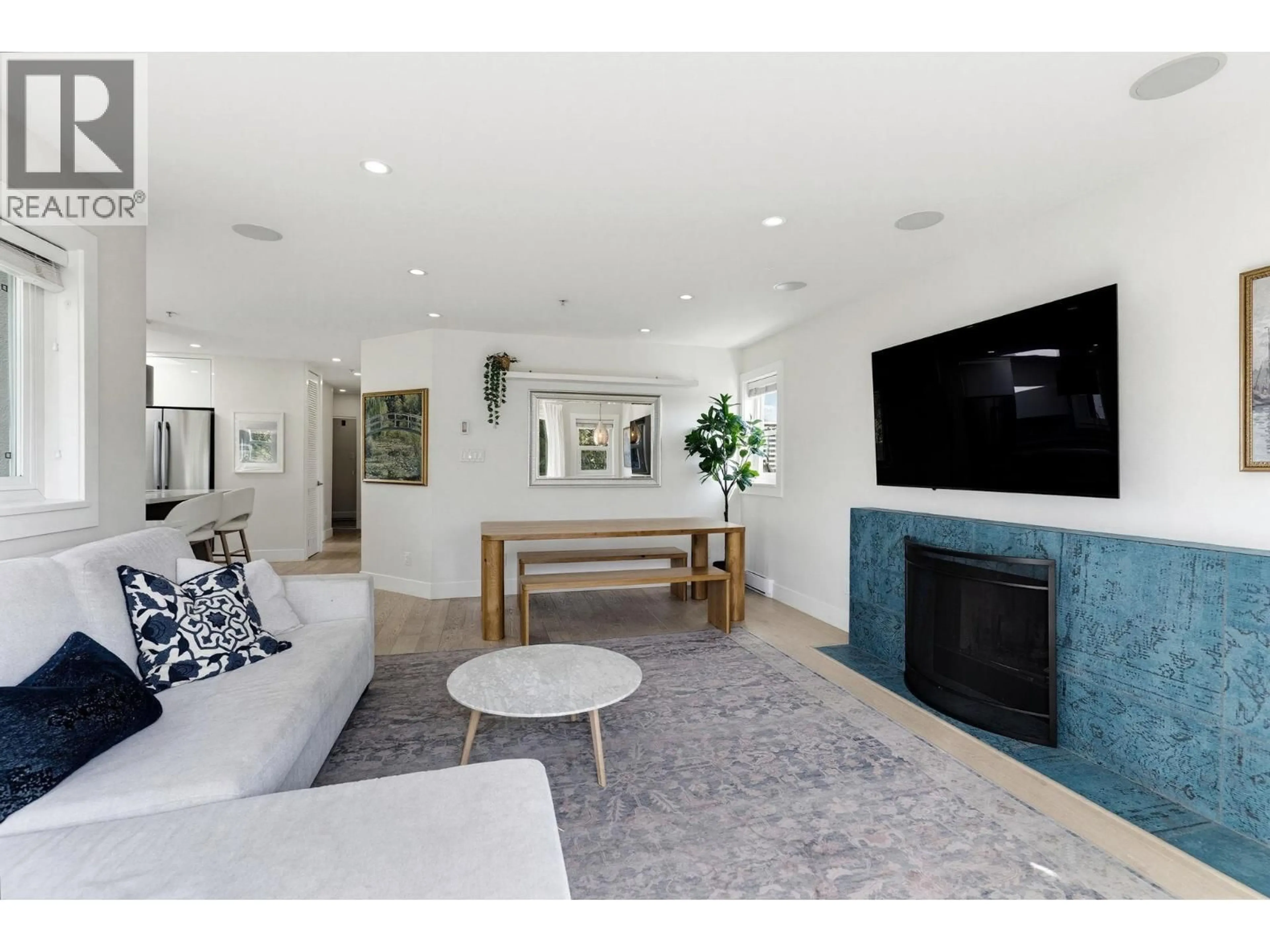 Living room with furniture, unknown for 407 - 1206 14TH AVENUE, Vancouver British Columbia V6H1P9