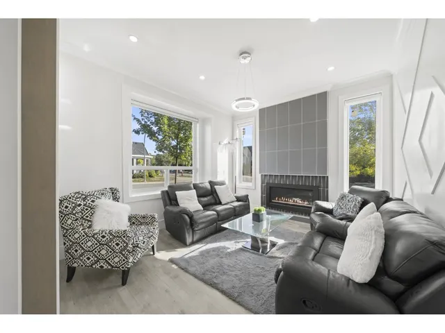 21070 76A AVENUE, Langley 4