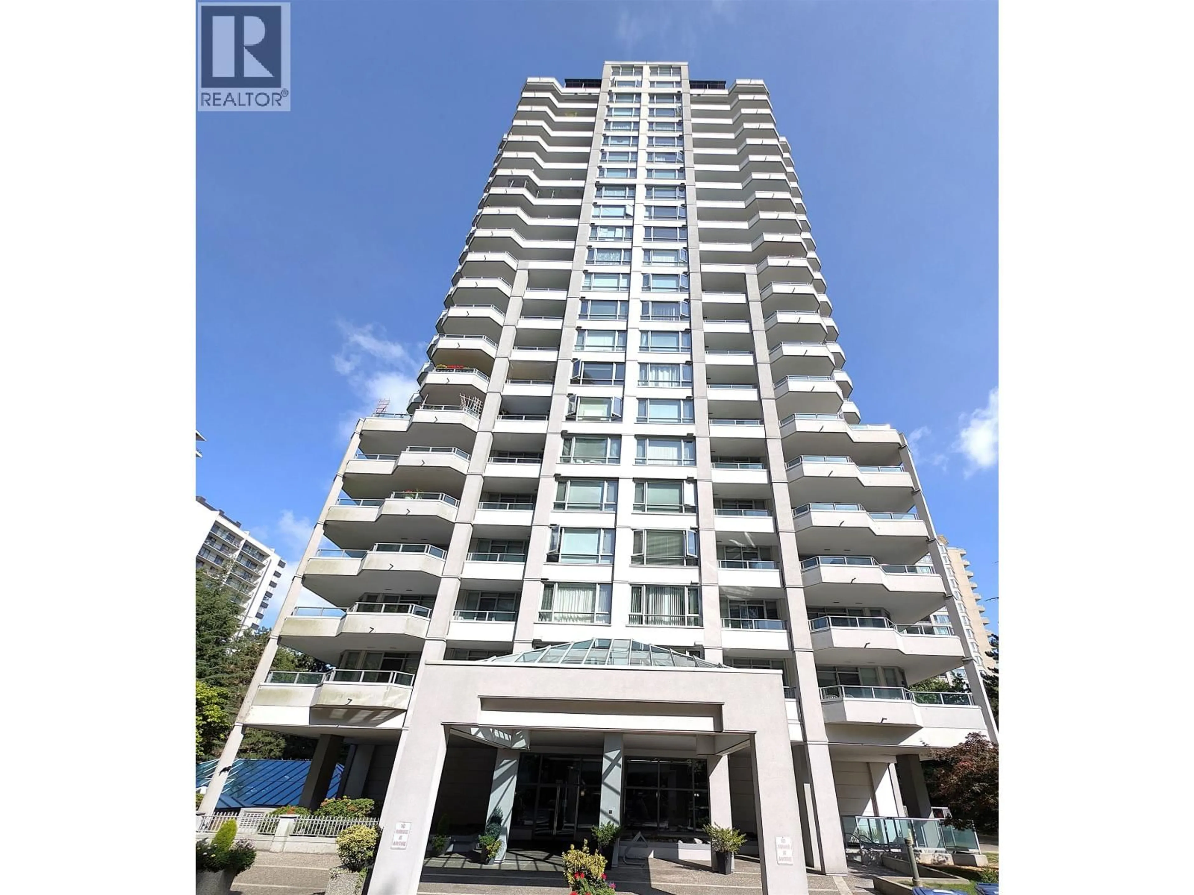 Indoor foyer for 2230 - 4825 HAZEL STREET, Burnaby British Columbia V5H4N4