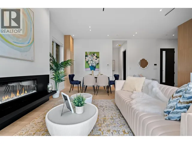 2 - 3813 16TH AVENUE, Vancouver 4