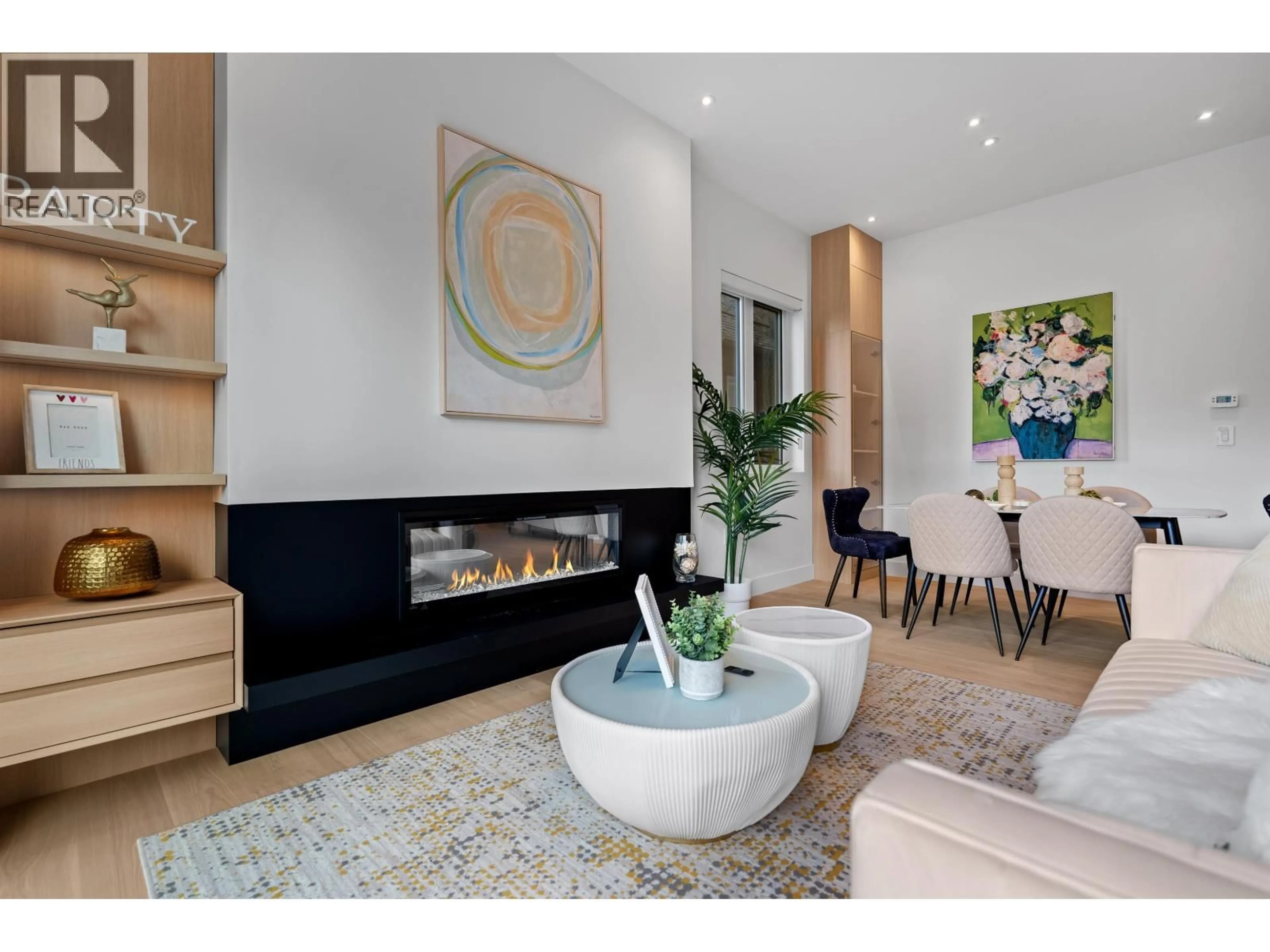 Living room with furniture, unknown for 2 - 3813 16TH AVENUE, Vancouver British Columbia V6R3C3