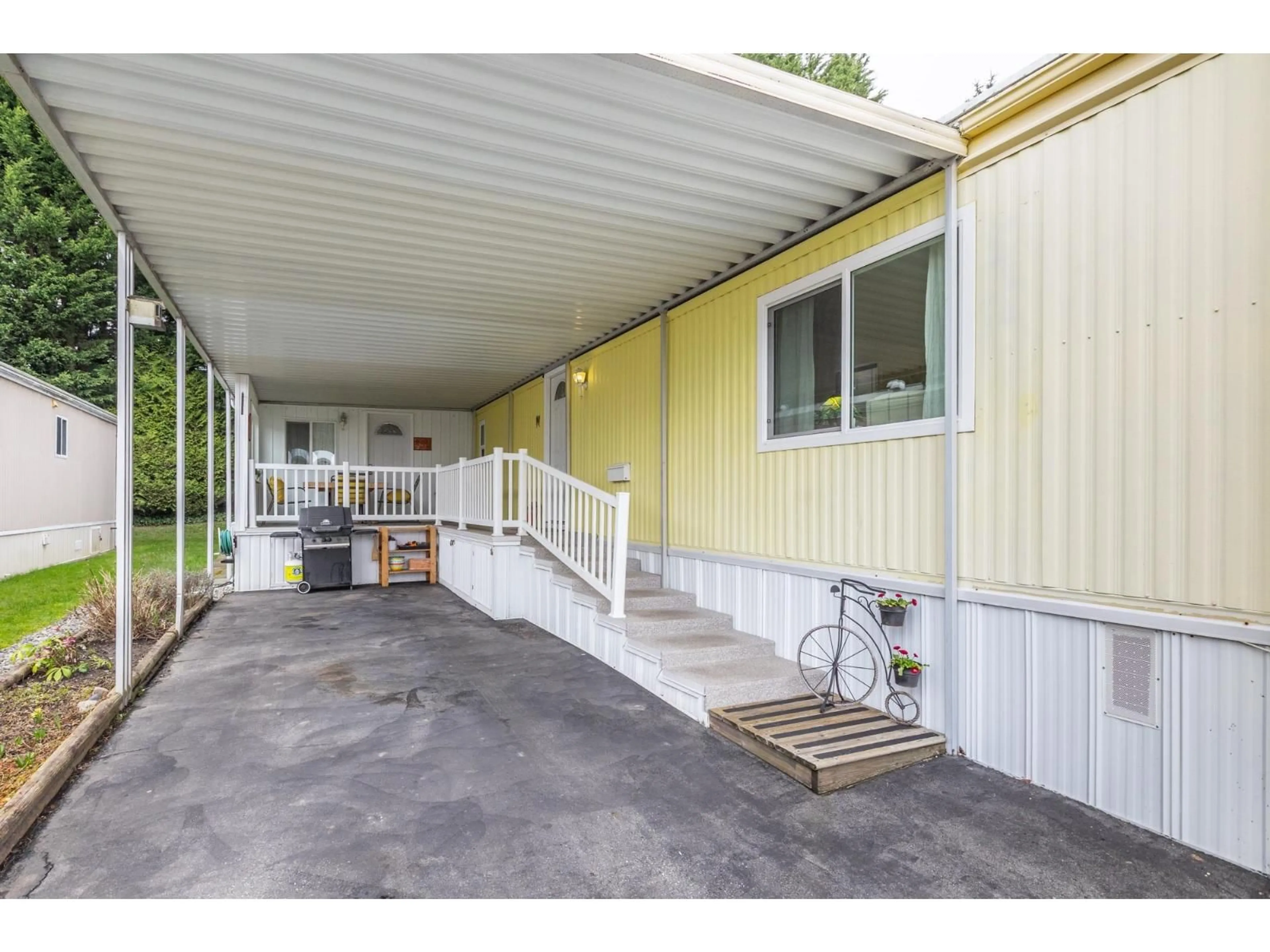 Unknown for 50 - 15875 20 AVENUE, Surrey British Columbia V4A2B1