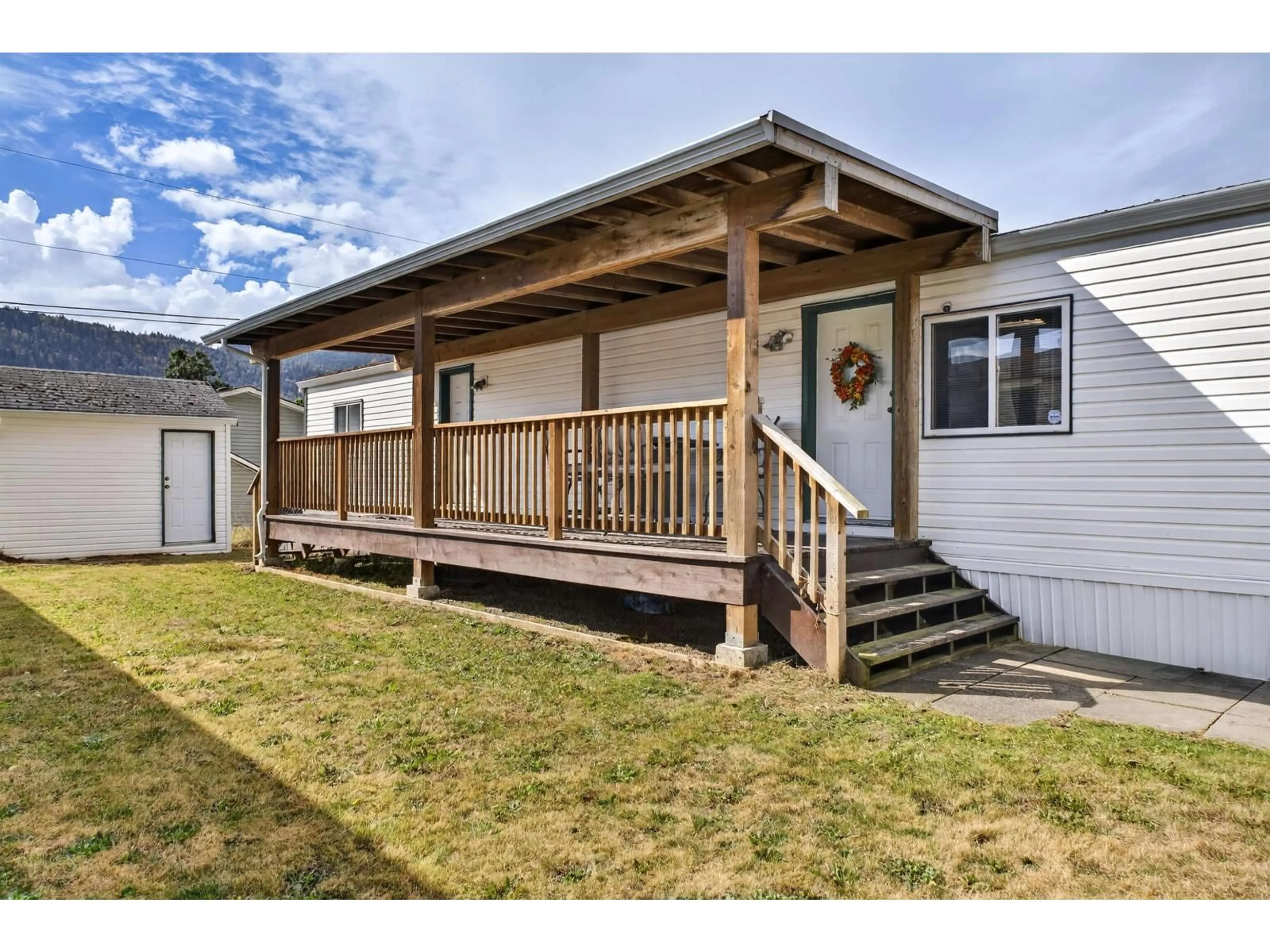 Unknown for 15 - 44565 MONTE VISTA DRIVE, Chilliwack British Columbia V2R5Y4
