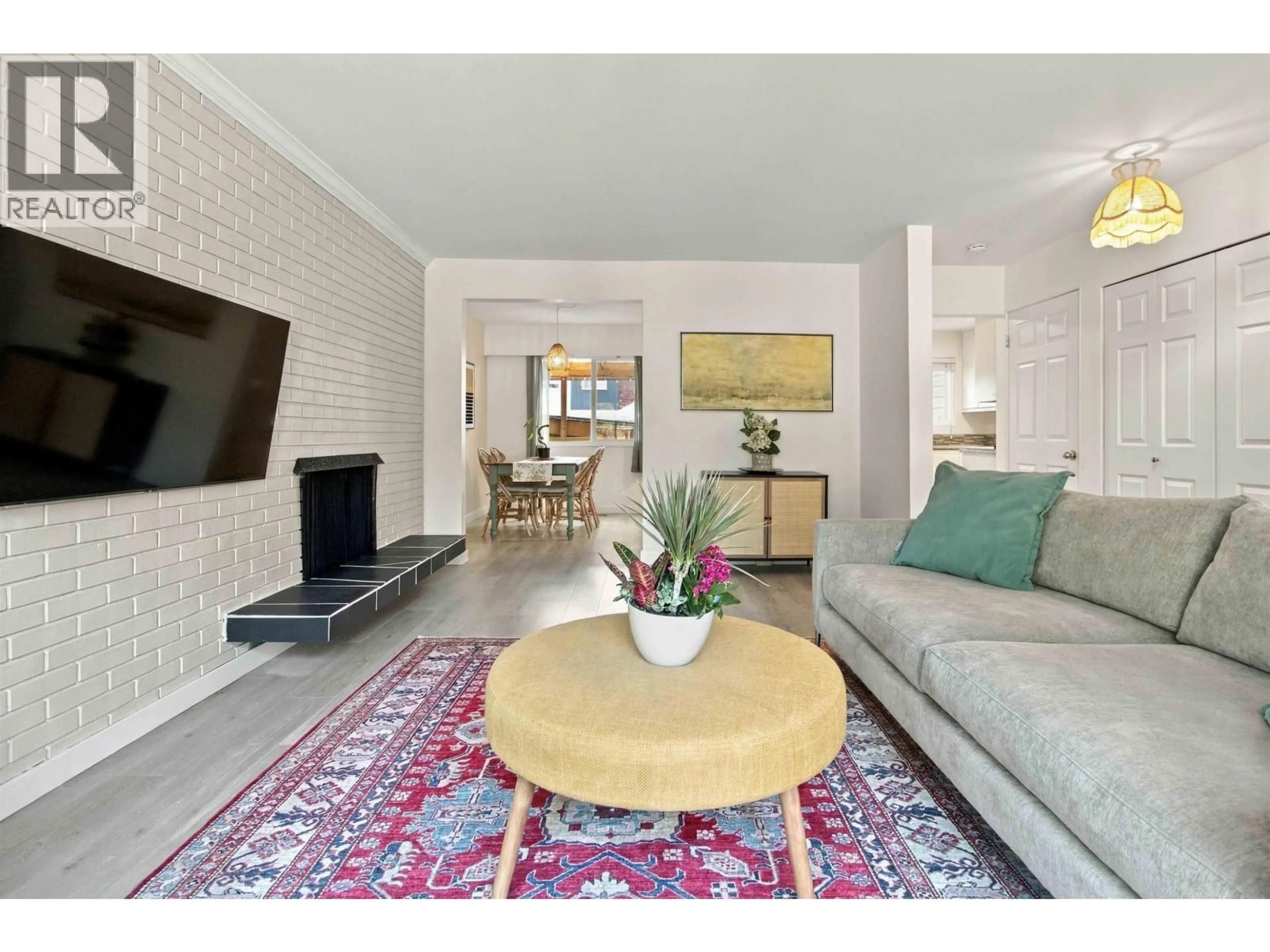 Living room with furniture, unknown for 1309 UNA WAY, Port Coquitlam British Columbia V3C2V1