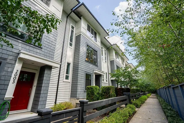 2004 - 18505 LAURENSEN PLACE, Surrey 5