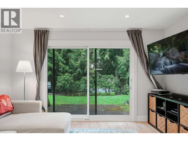 4212 GARDEN GROVE DRIVE, Burnaby 4