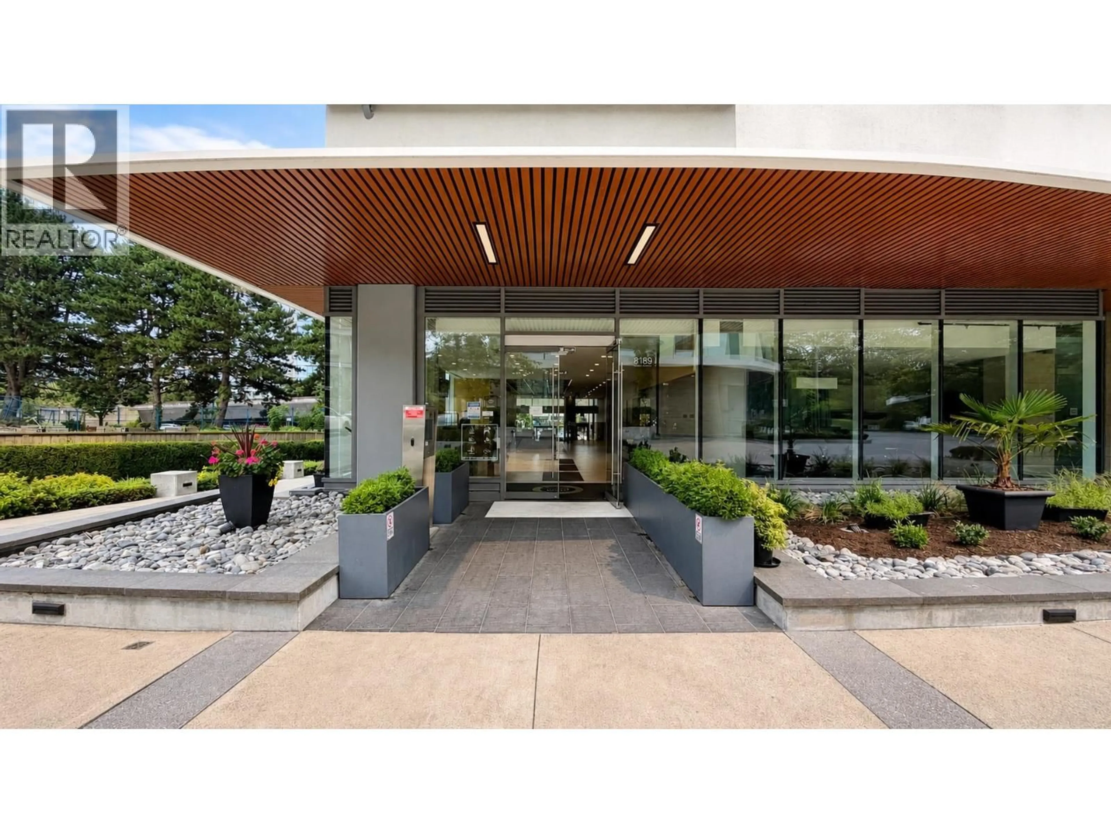 Indoor foyer for 1608 - 8189 CAMBIE STREET, Vancouver British Columbia V6P0G6