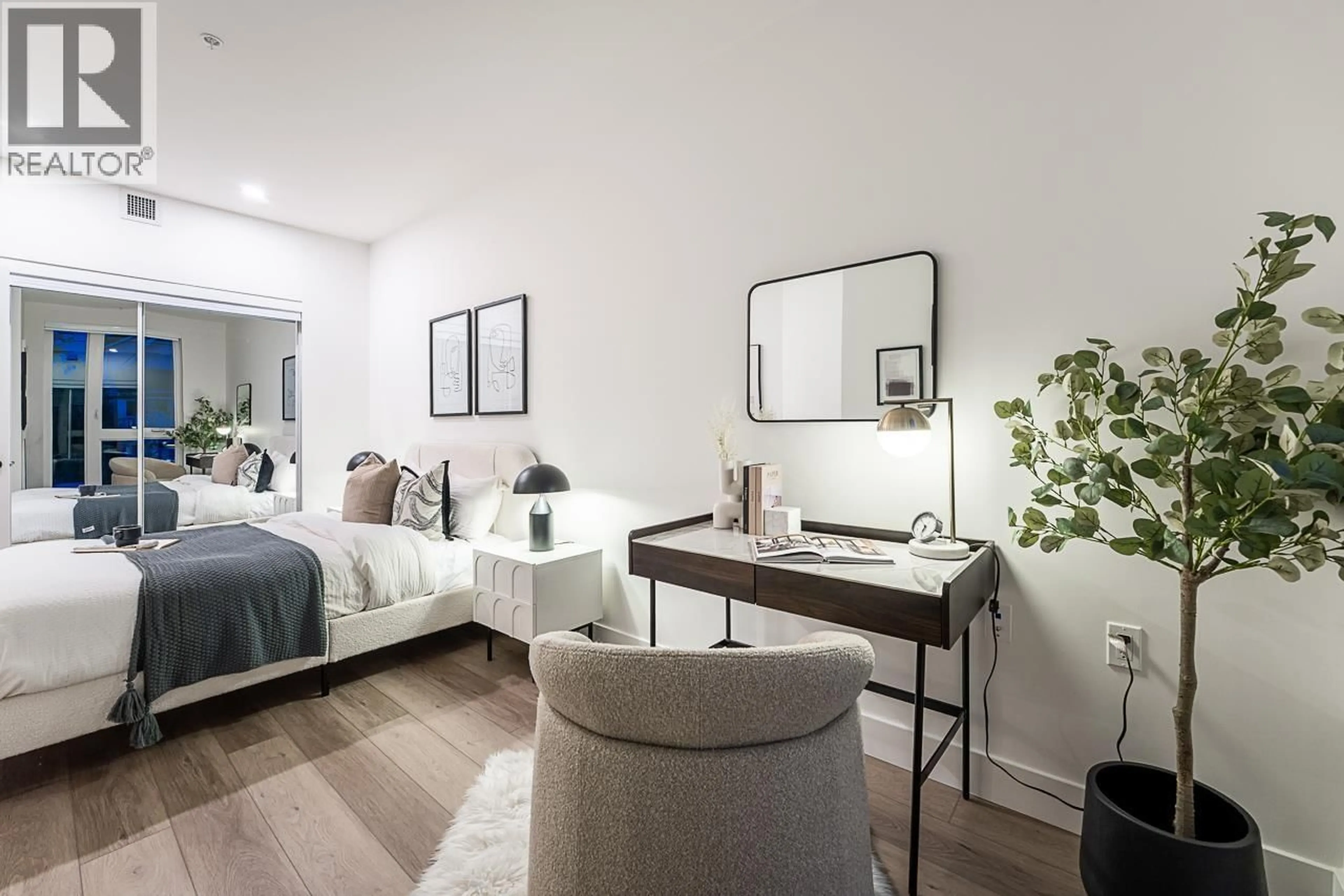 A pic of a room for 309 - 422 LAKEWOOD DRIVE, Vancouver British Columbia V5L0E8