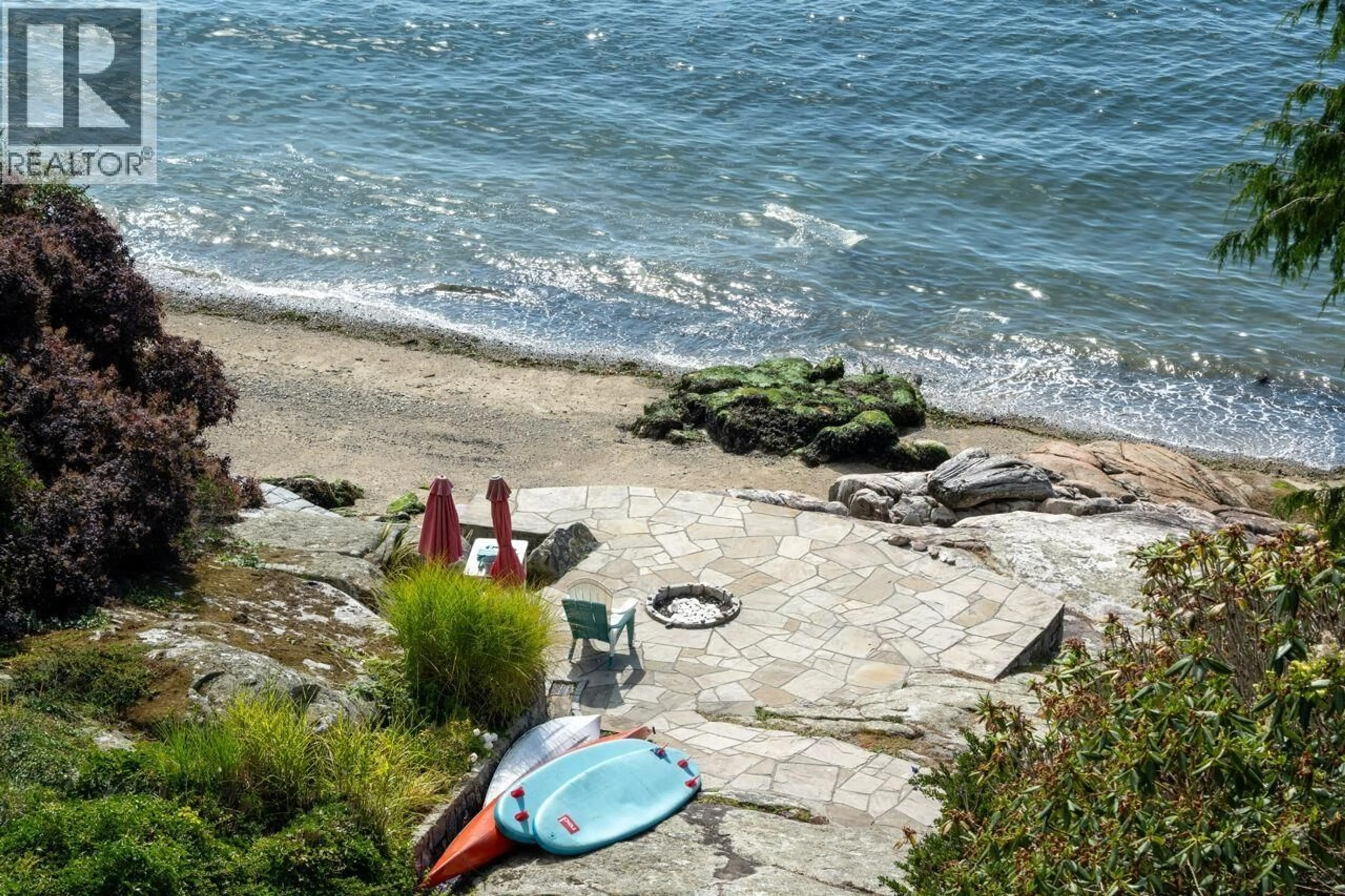 Patio, water/lake/river/ocean view for 4052 MARINE DRIVE, West Vancouver British Columbia V7V1N6
