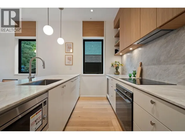2 - 164 38TH AVENUE, Vancouver 5