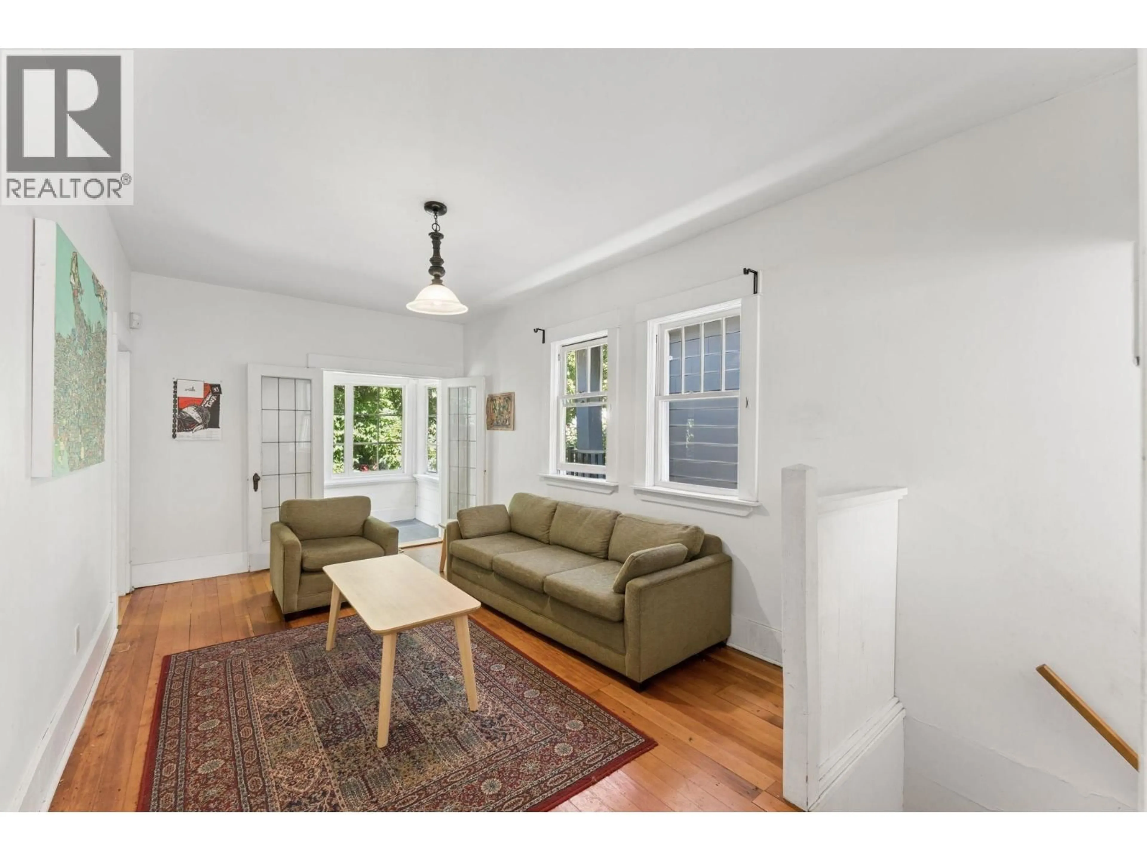 Living room with furniture, unknown for 614 19TH AVENUE, Vancouver British Columbia V5V1K2