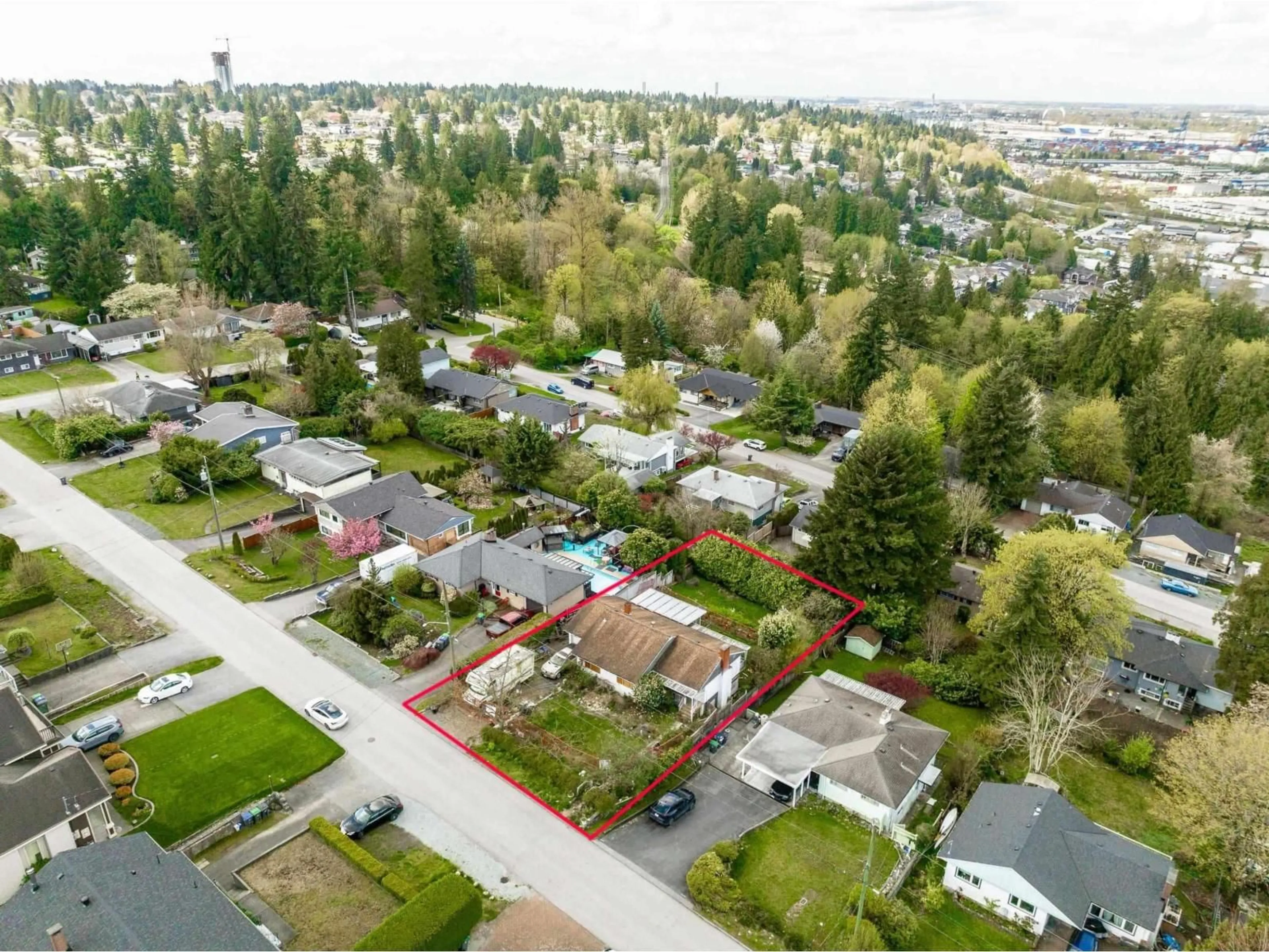 A pic from outside/outdoor area/front of a property/back of a property/a pic from drone, street for 10259 124A STREET, Surrey British Columbia V3V4W7