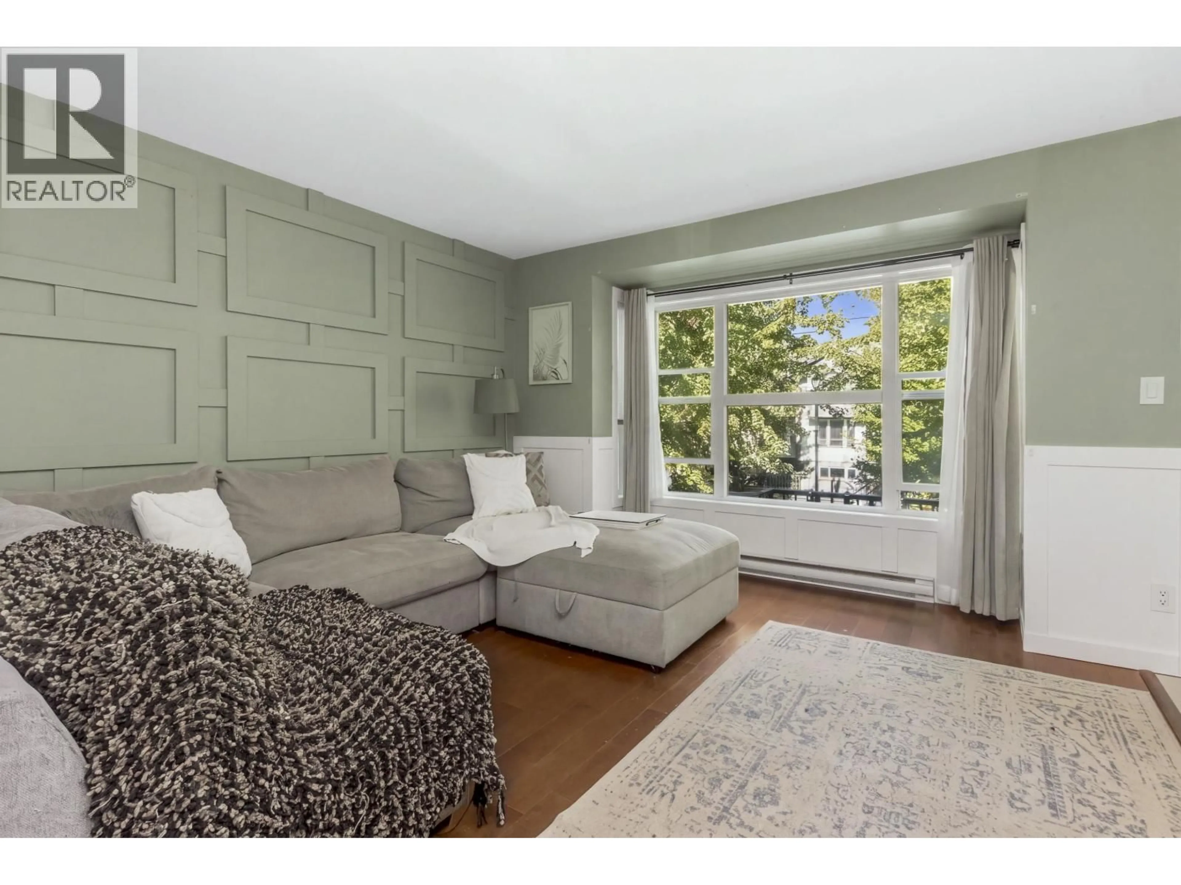 Living room with furniture, unknown for 30 - 1204 MAIN STREET, Squamish British Columbia V8B0S3