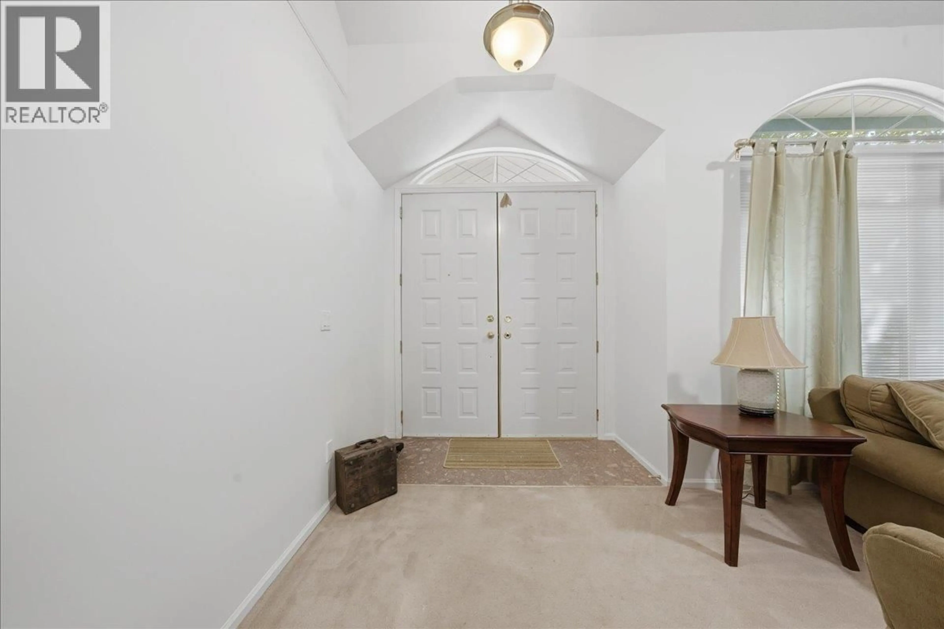 Indoor entryway for 1594 PLATEAU CRESCENT, Coquitlam British Columbia V3E3B3