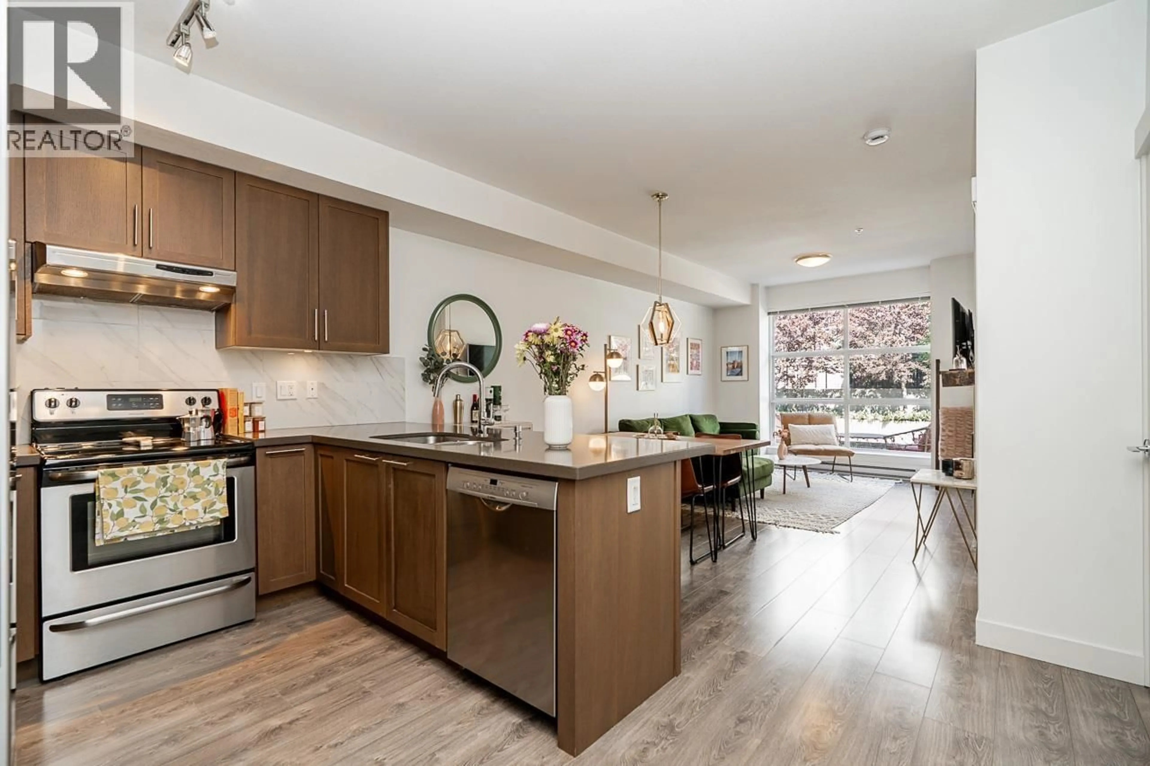 Open concept kitchen, unknown for 210 - 827 RODERICK AVENUE, Coquitlam British Columbia V3K0E3