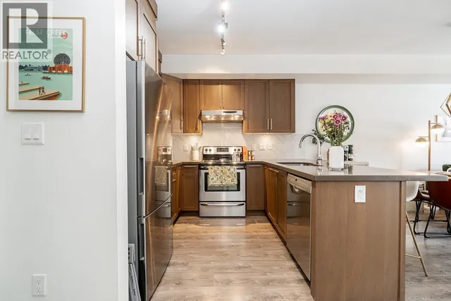 210 - 827 RODERICK AVENUE, Coquitlam 5
