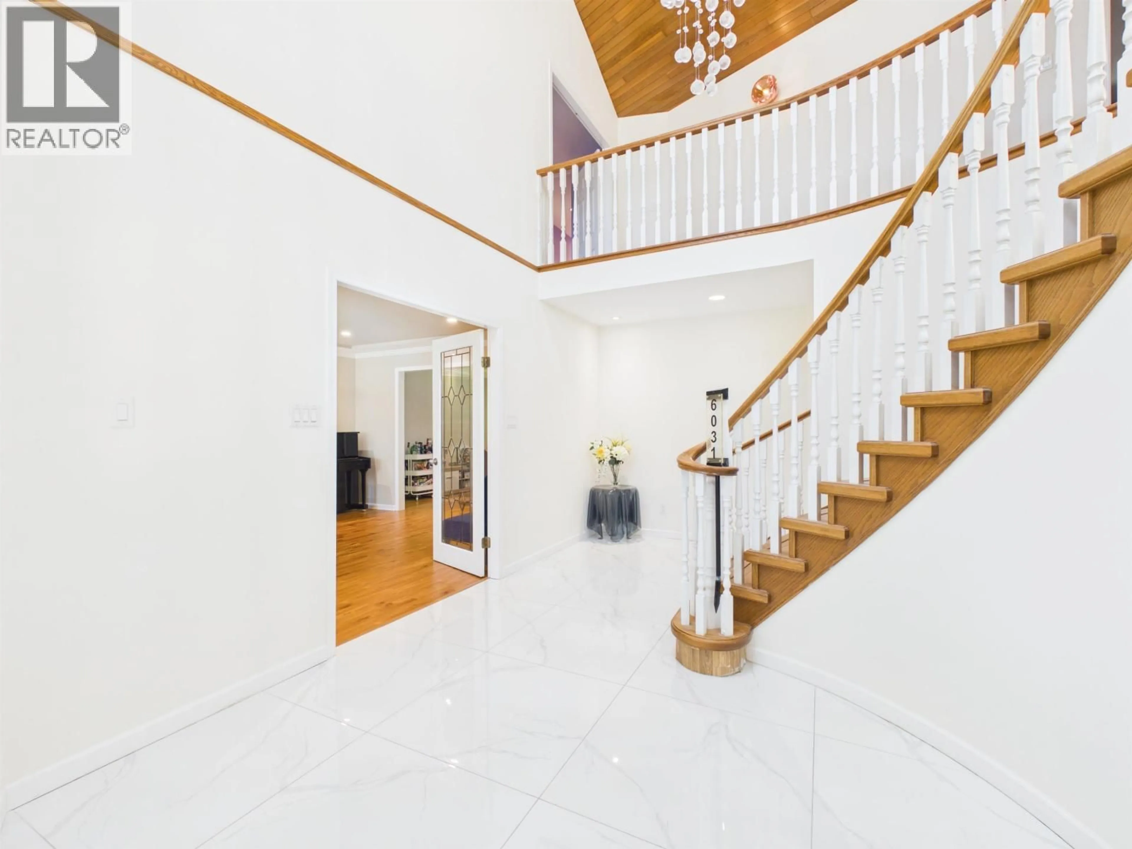 Indoor foyer for 6031 LIVINGSTONE PLACE, Richmond British Columbia V7C5J6