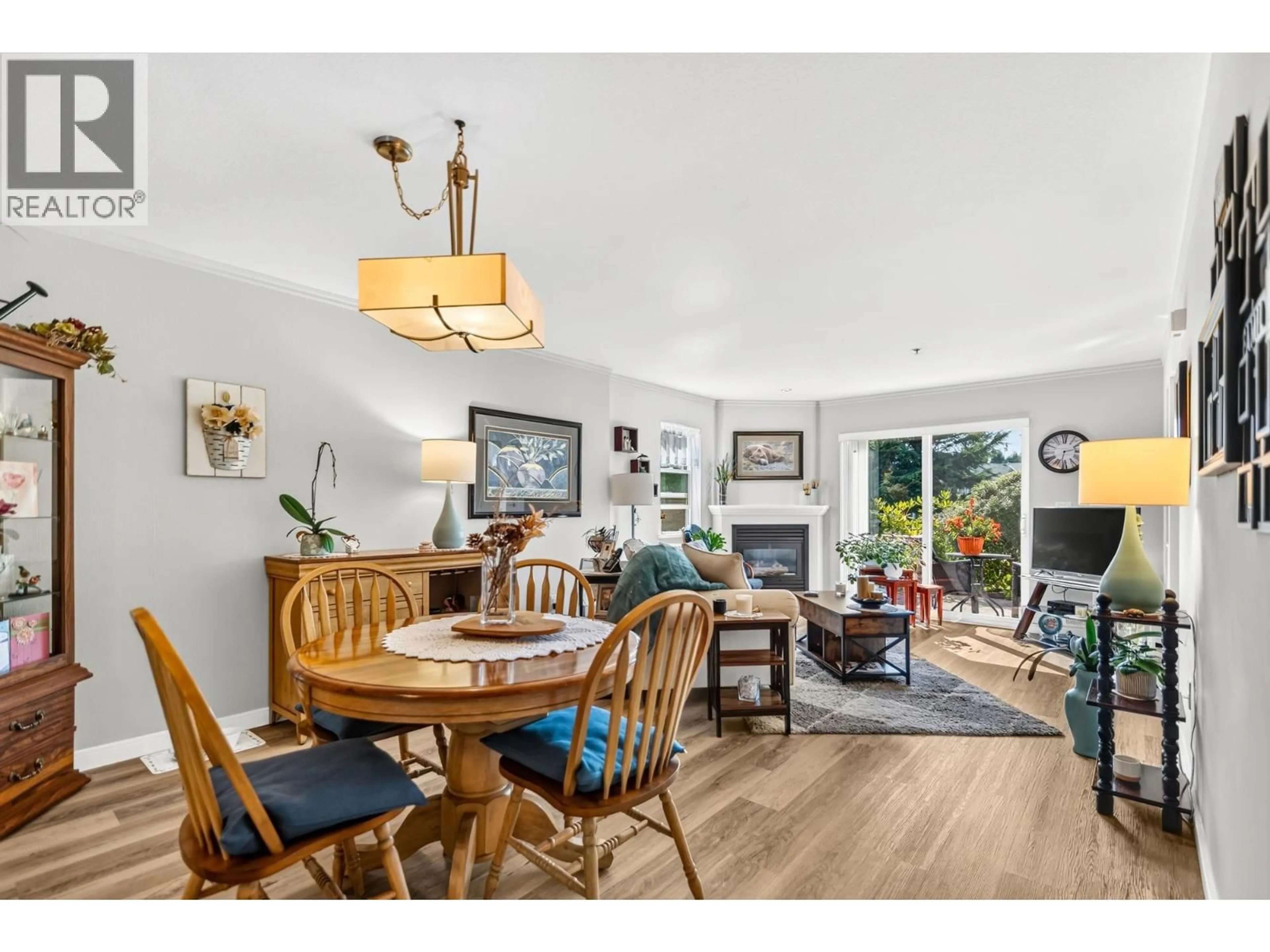 Dining room, wood/laminate floor for 126 - 5711 EBBTIDE STREET, Sechelt British Columbia V7Z0J5