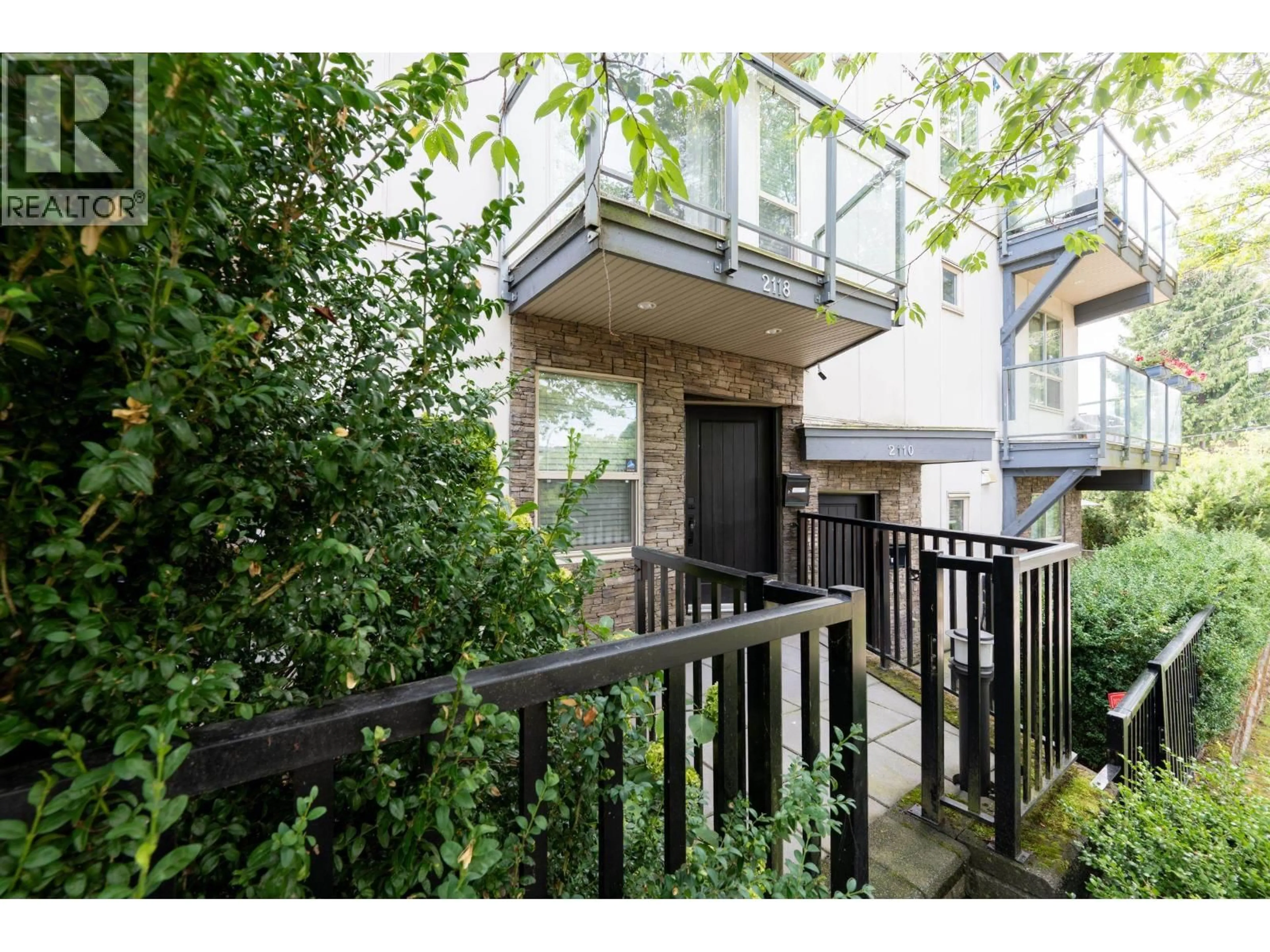 Unknown for 2118 ETON STREET, Vancouver British Columbia V5L1C7
