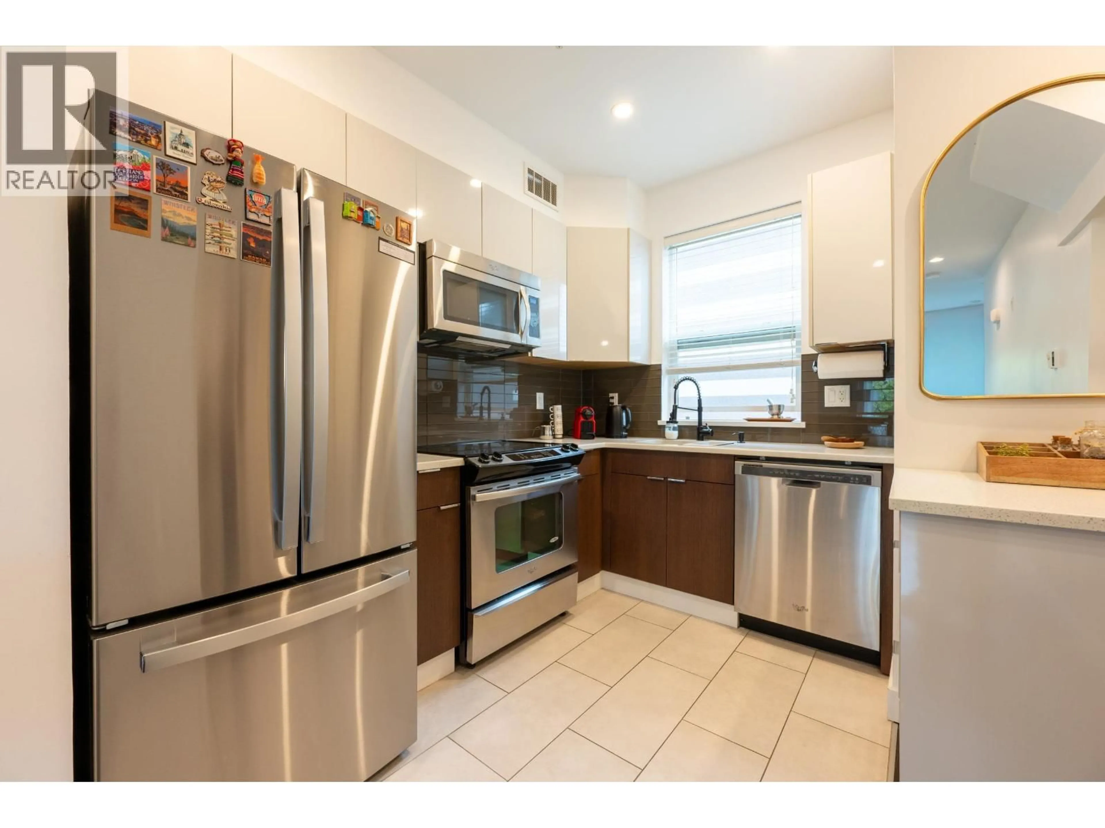Standard kitchen, ceramic/tile floor for 2118 ETON STREET, Vancouver British Columbia V5L1C7