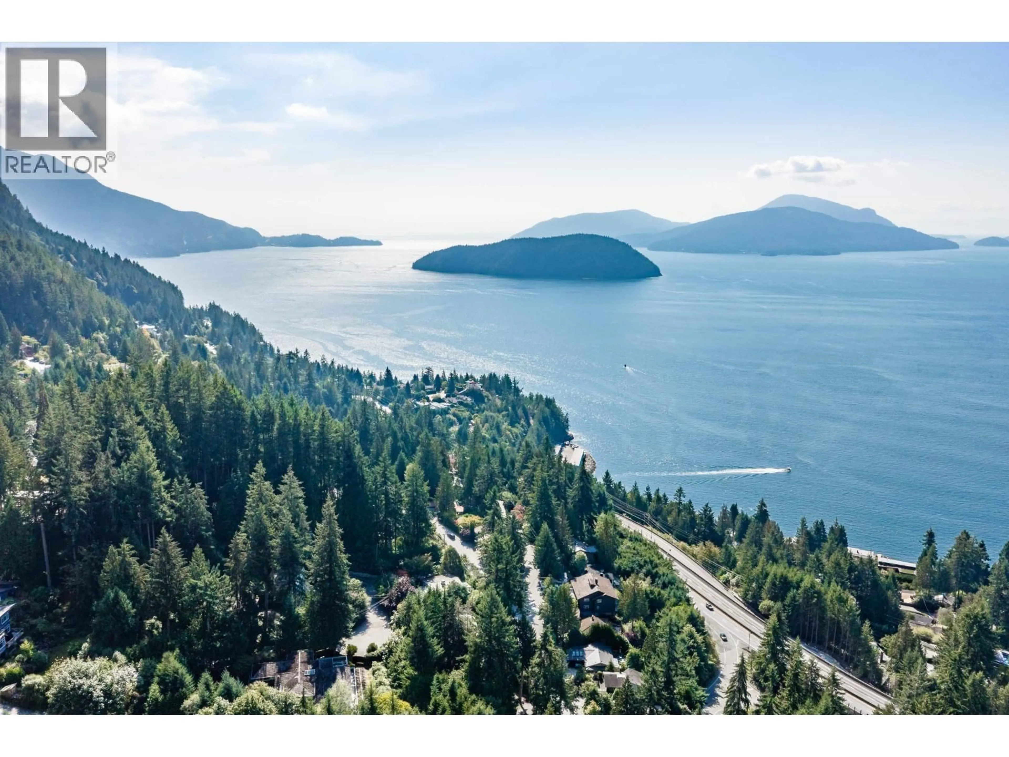 A pic from outside/outdoor area/front of a property/back of a property/a pic from drone, water/lake/river/ocean view for 475 BAYVIEW ROAD, Lions Bay British Columbia V0N2E0