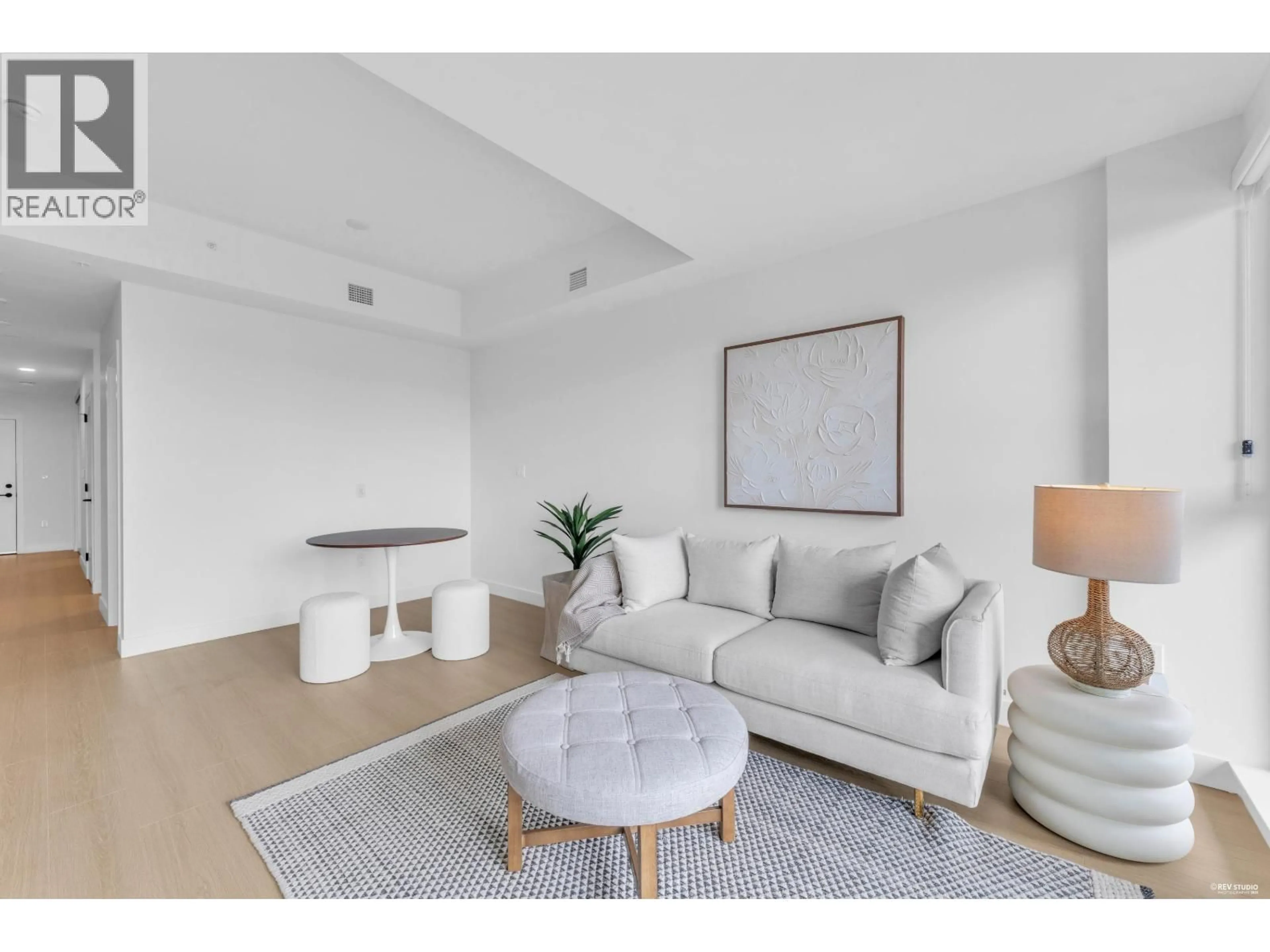 Living room with furniture, unknown for 103/203 - 422 3RD STREET, North Vancouver British Columbia V7L0K1