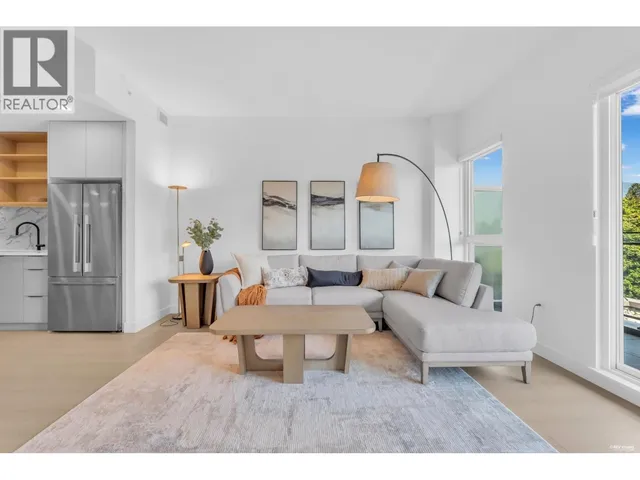 510 - 422 3RD STREET, North Vancouver 2