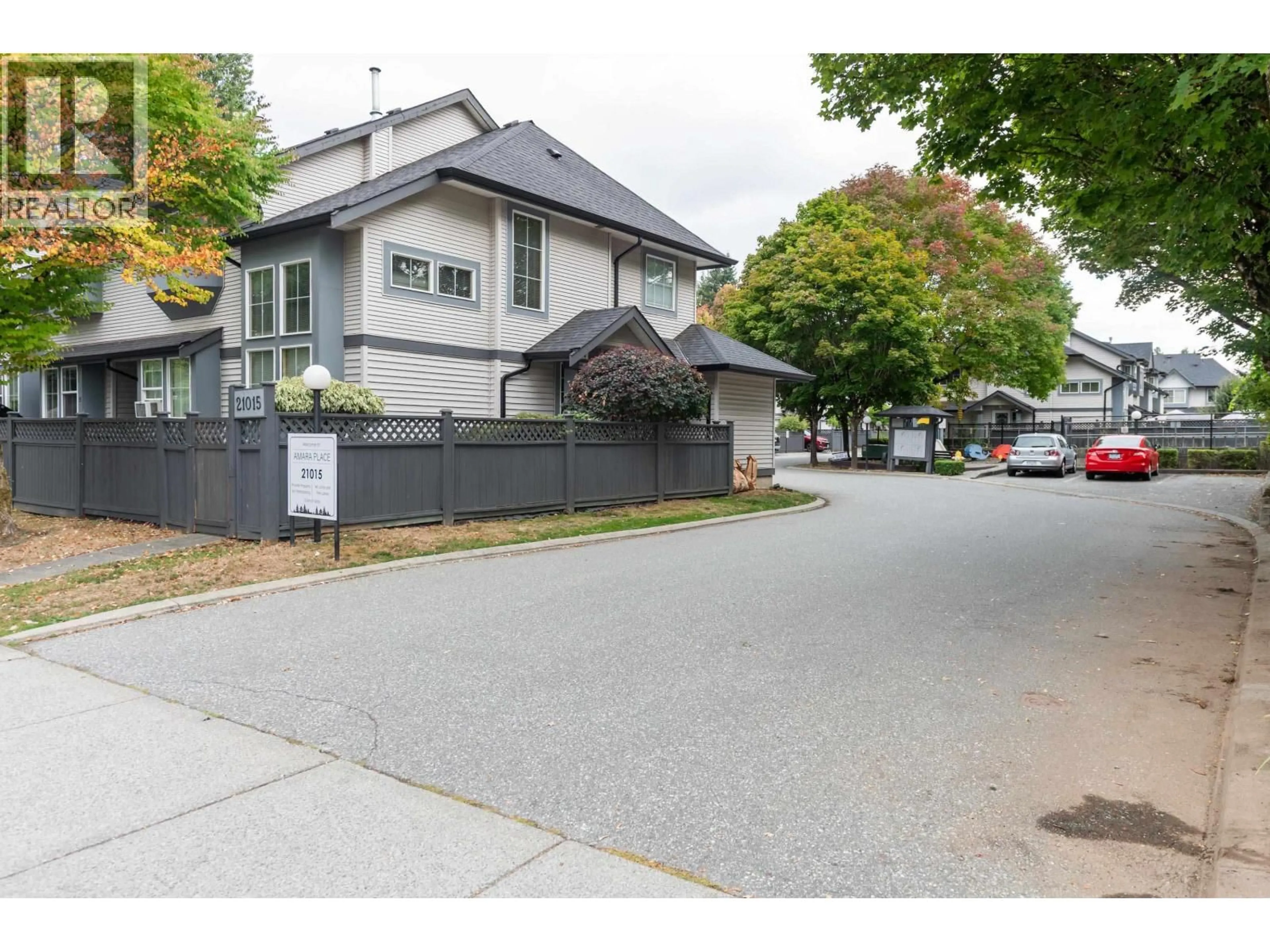 A pic from outside/outdoor area/front of a property/back of a property/a pic from drone, street for 8 - 21015 118 AVENUE, Maple Ridge British Columbia V2X8B7