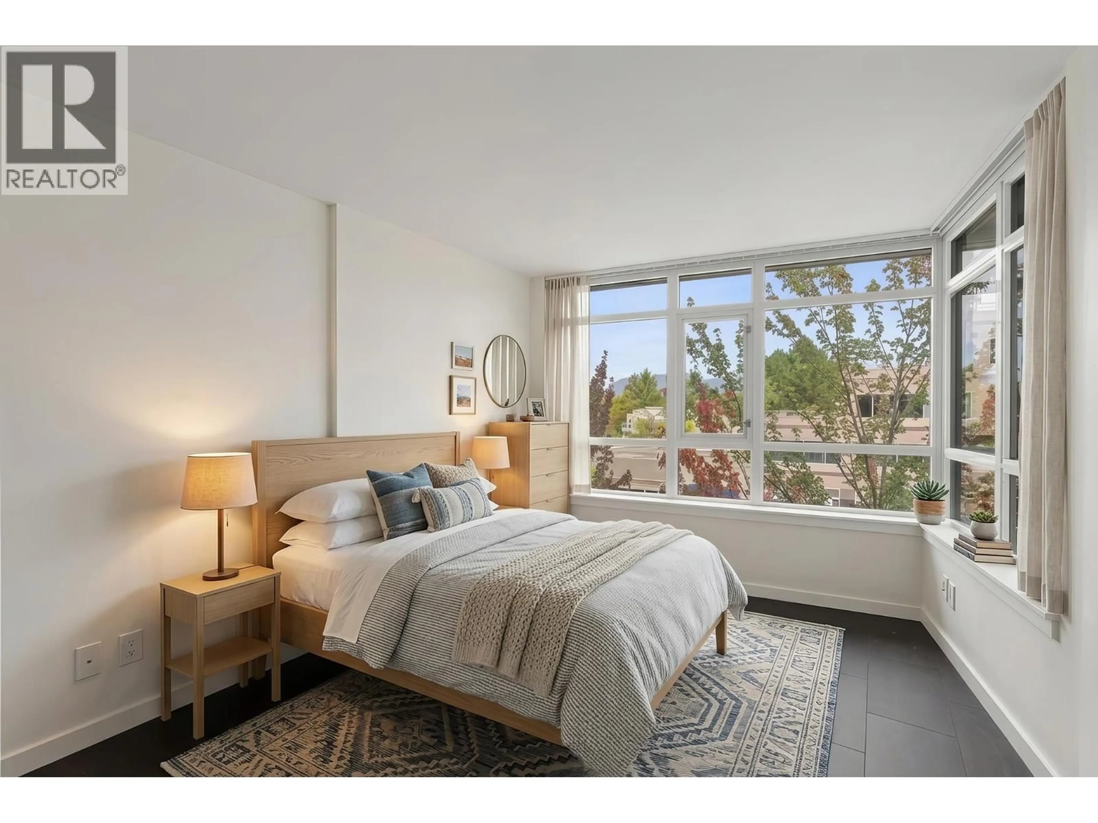 Bedroom with bed, unknown for 569 - 2080 WEST BROADWAY STREET, Vancouver British Columbia V6J0C7