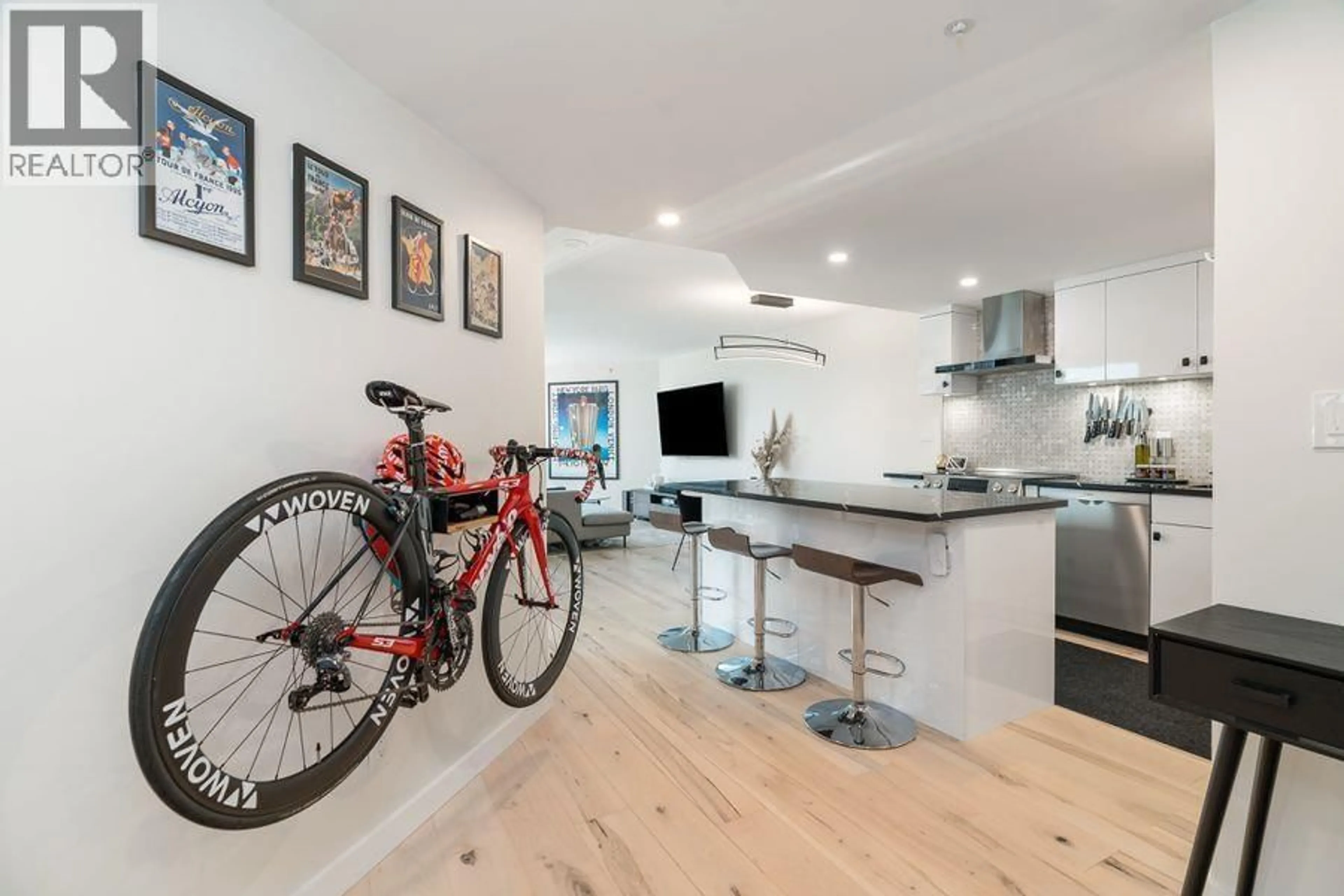 Open concept kitchen, wood/laminate floor for 710 - 1050 BURRARD STREET, Vancouver British Columbia V6Z2S3