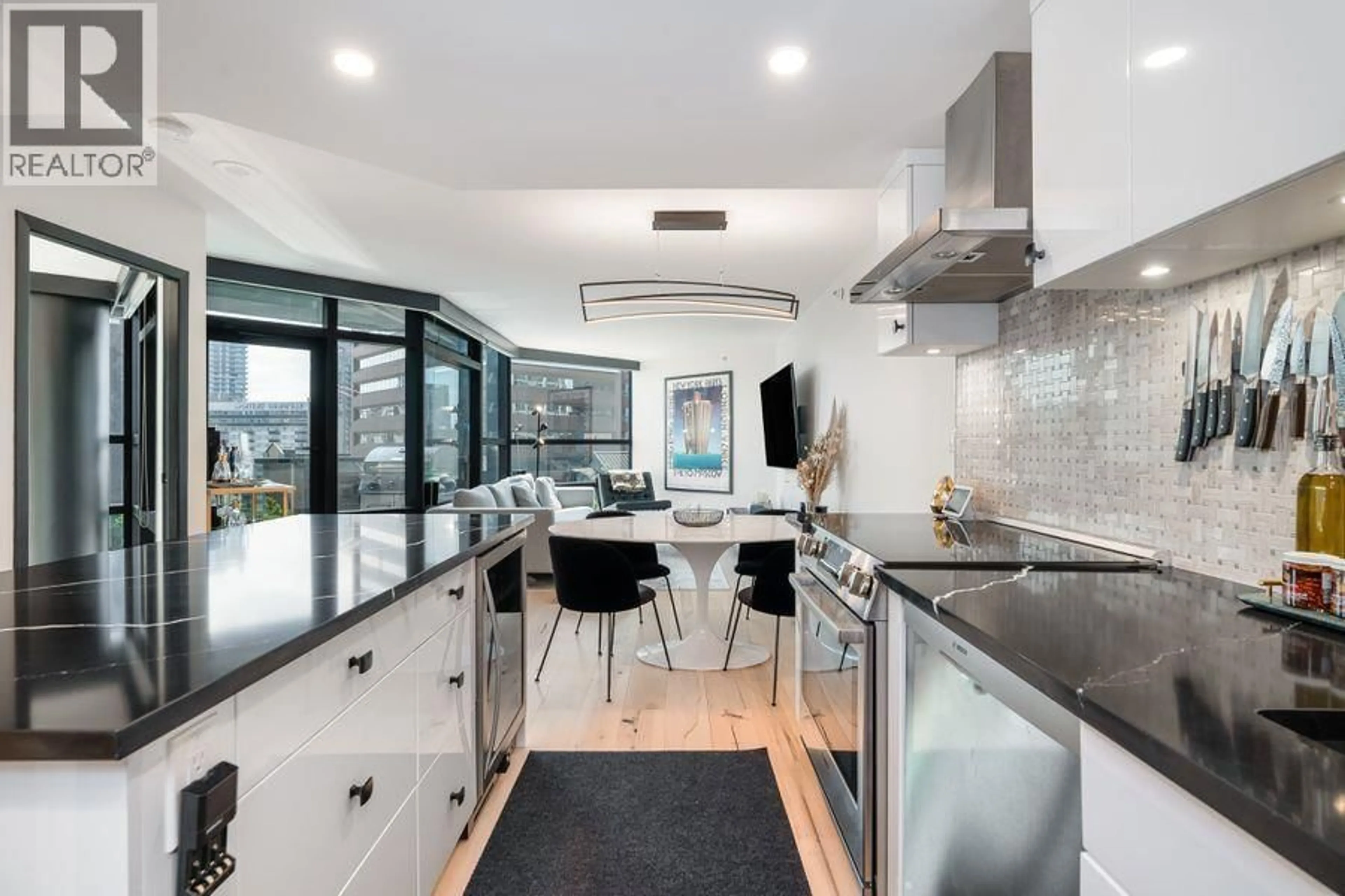 Contemporary kitchen, ceramic/tile floor for 710 - 1050 BURRARD STREET, Vancouver British Columbia V6Z2S3