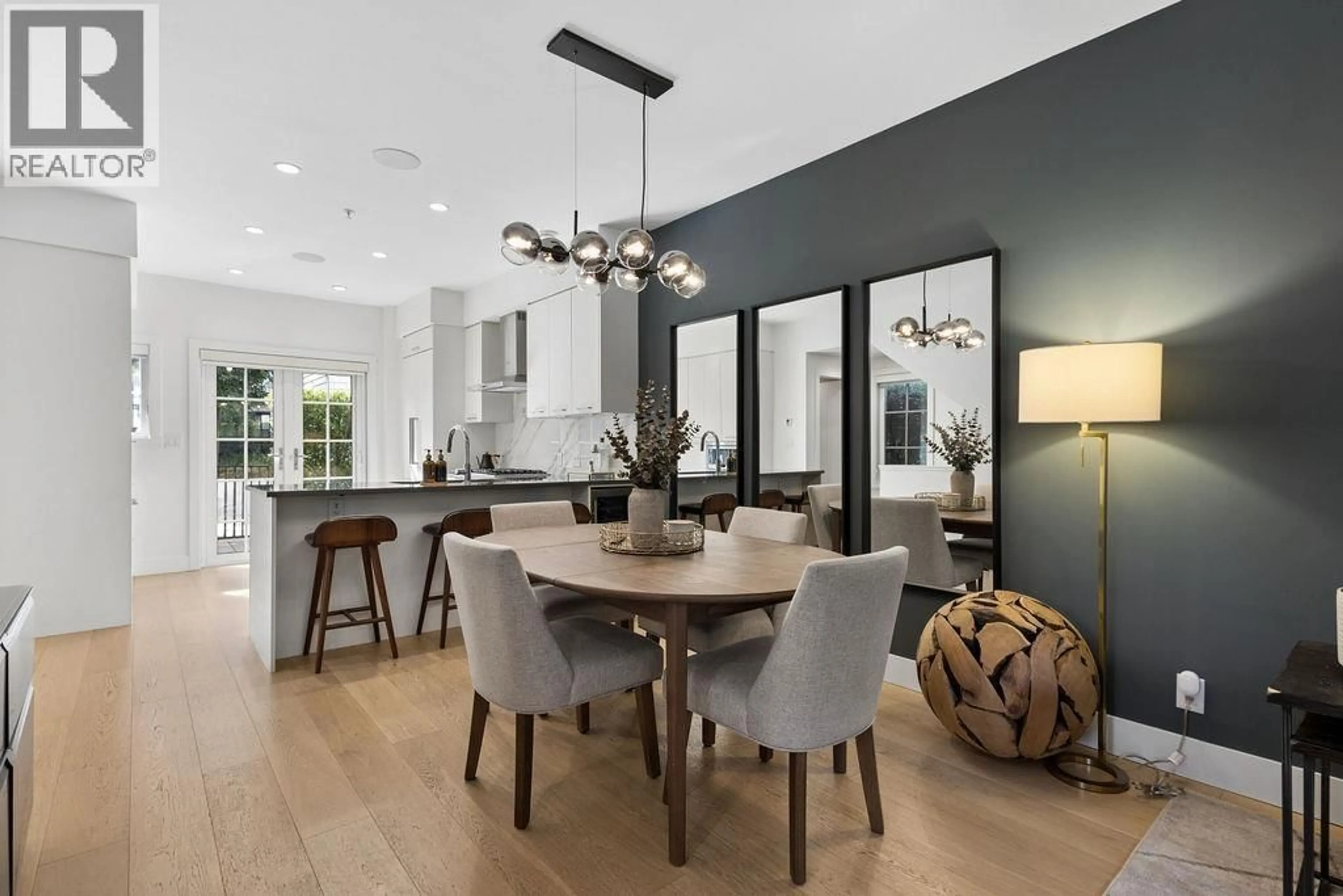 Open concept kitchen, unknown for 12 - 1133 RIDGEWOOD DRIVE, North Vancouver British Columbia V7R0A4