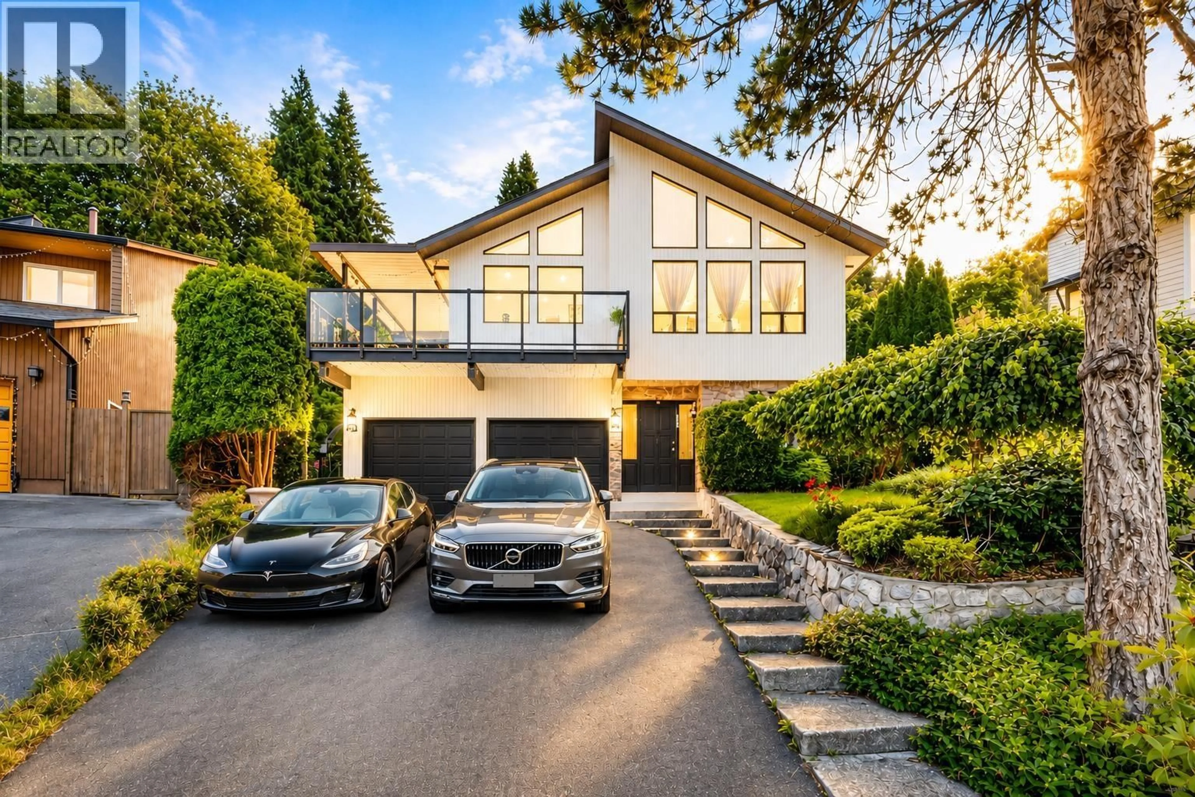Unknown for 415 GOYER COURT, Coquitlam British Columbia V3K6A2