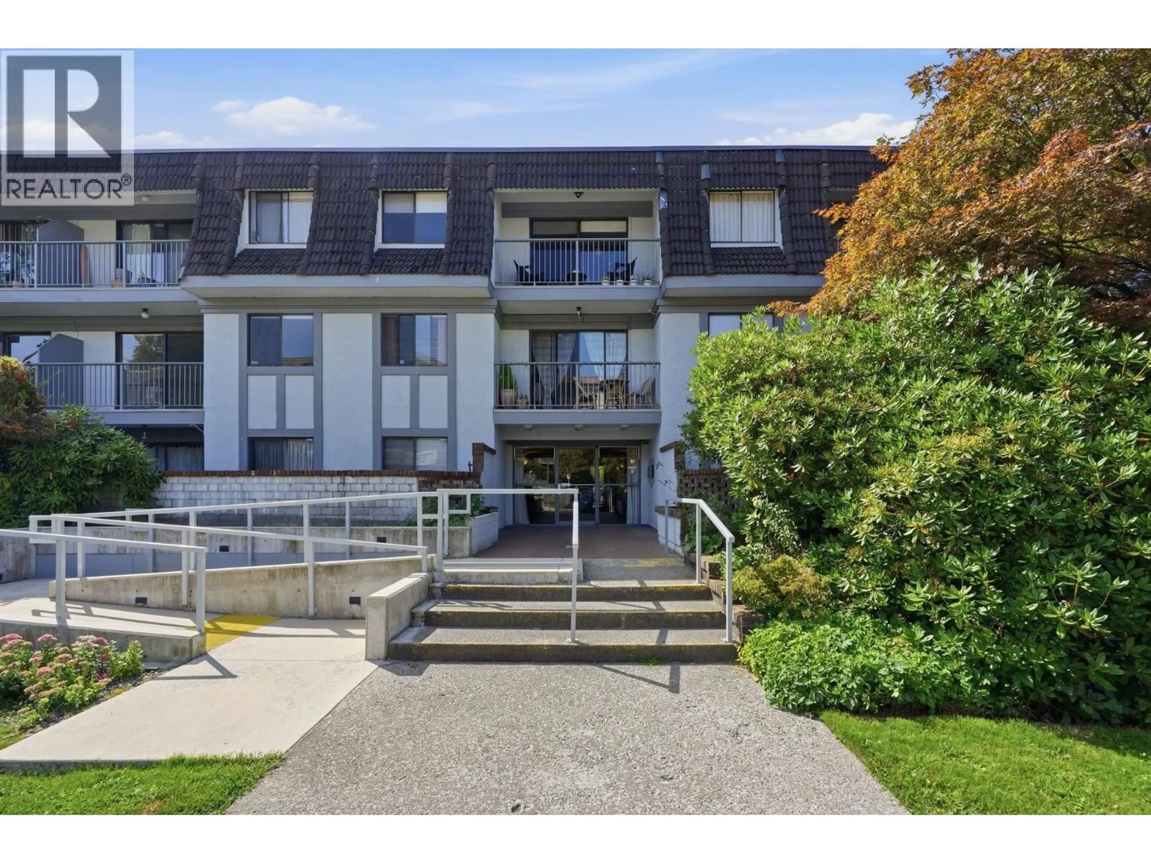 Unknown for 305 - 275 2ND STREET, North Vancouver British Columbia V7M1C9
