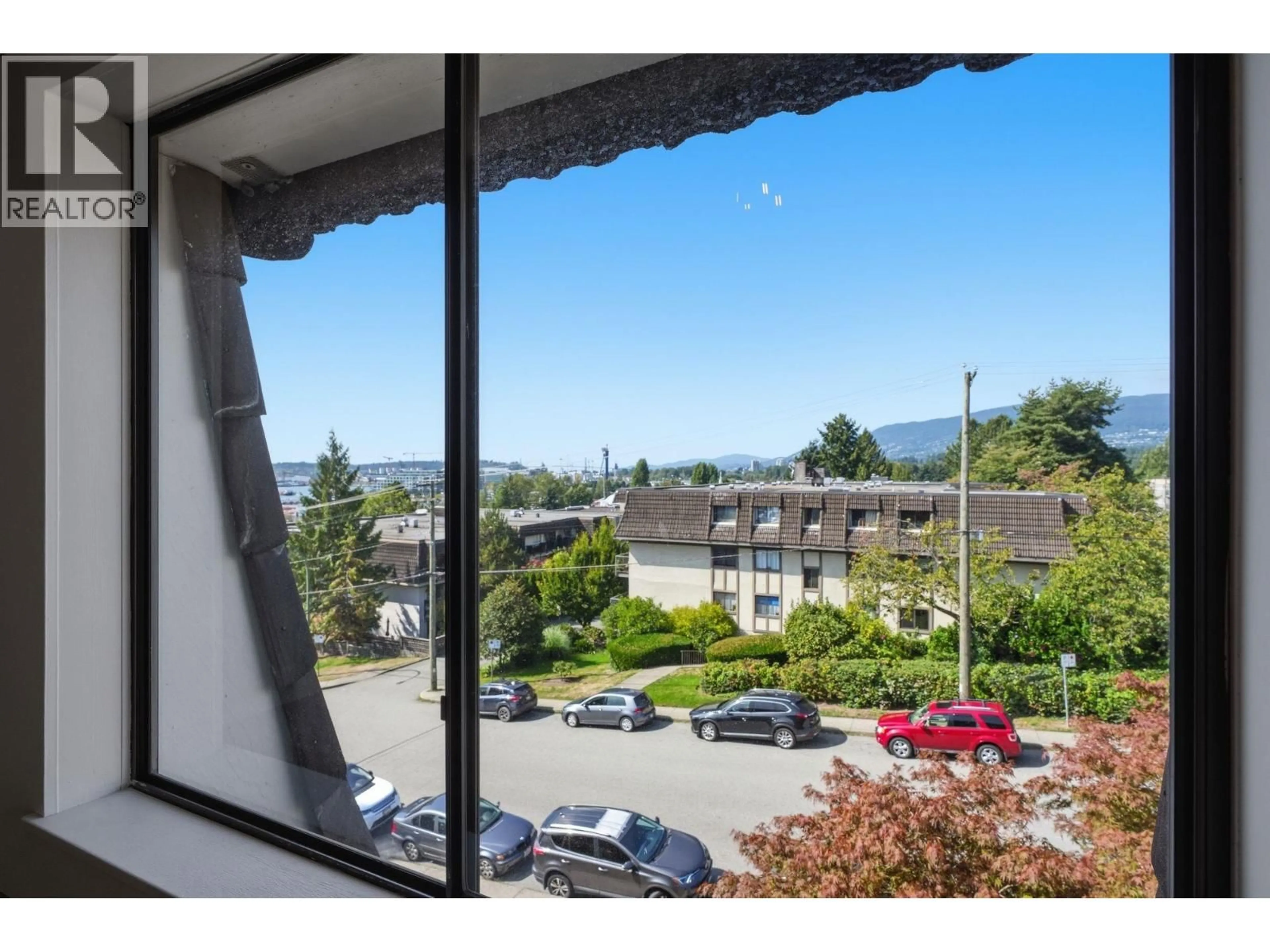 Unknown for 305 - 275 2ND STREET, North Vancouver British Columbia V7M1C9
