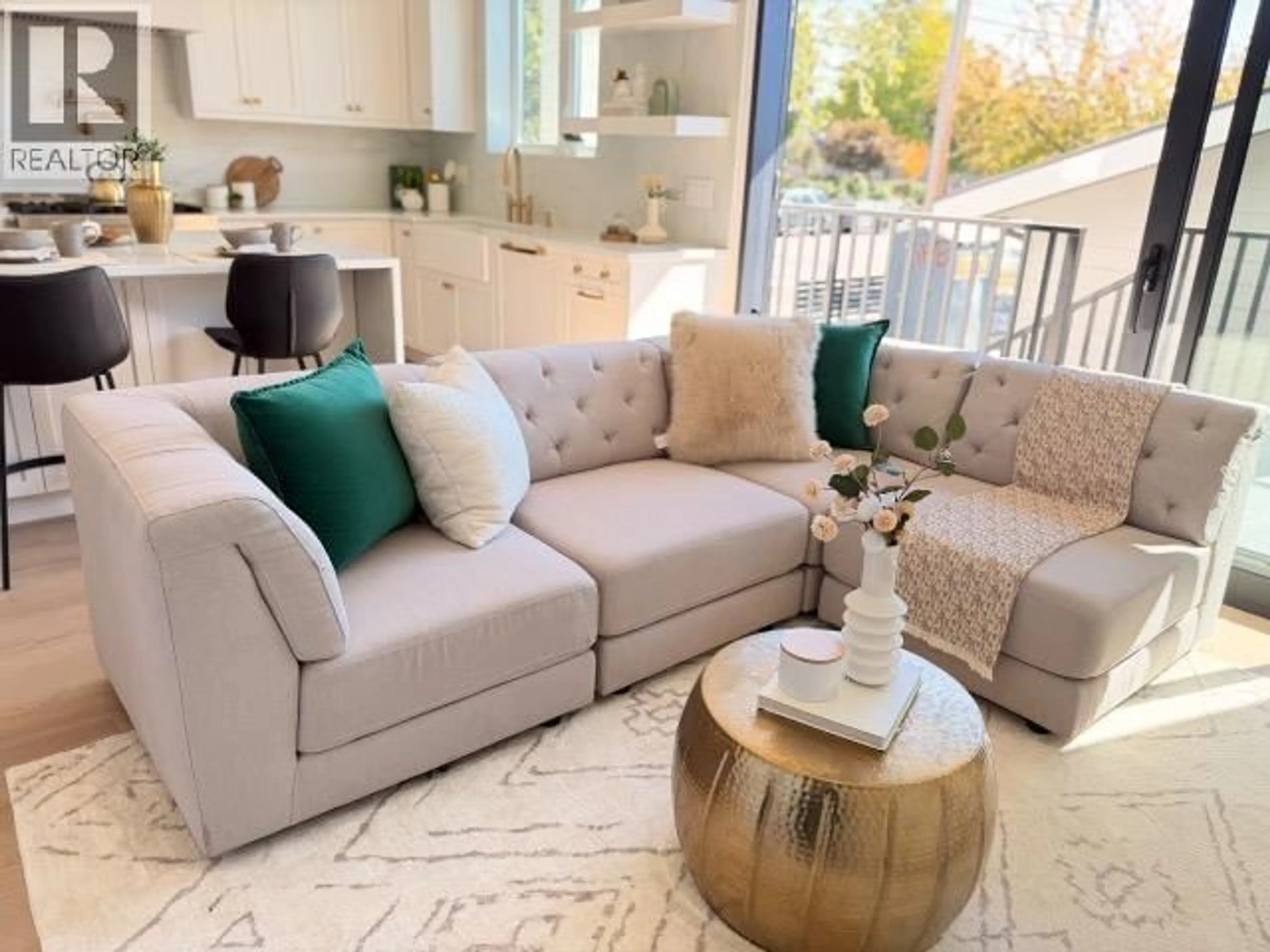 Living room with furniture, unknown for 6425 DOMAN STREET, Vancouver British Columbia V5S3H2