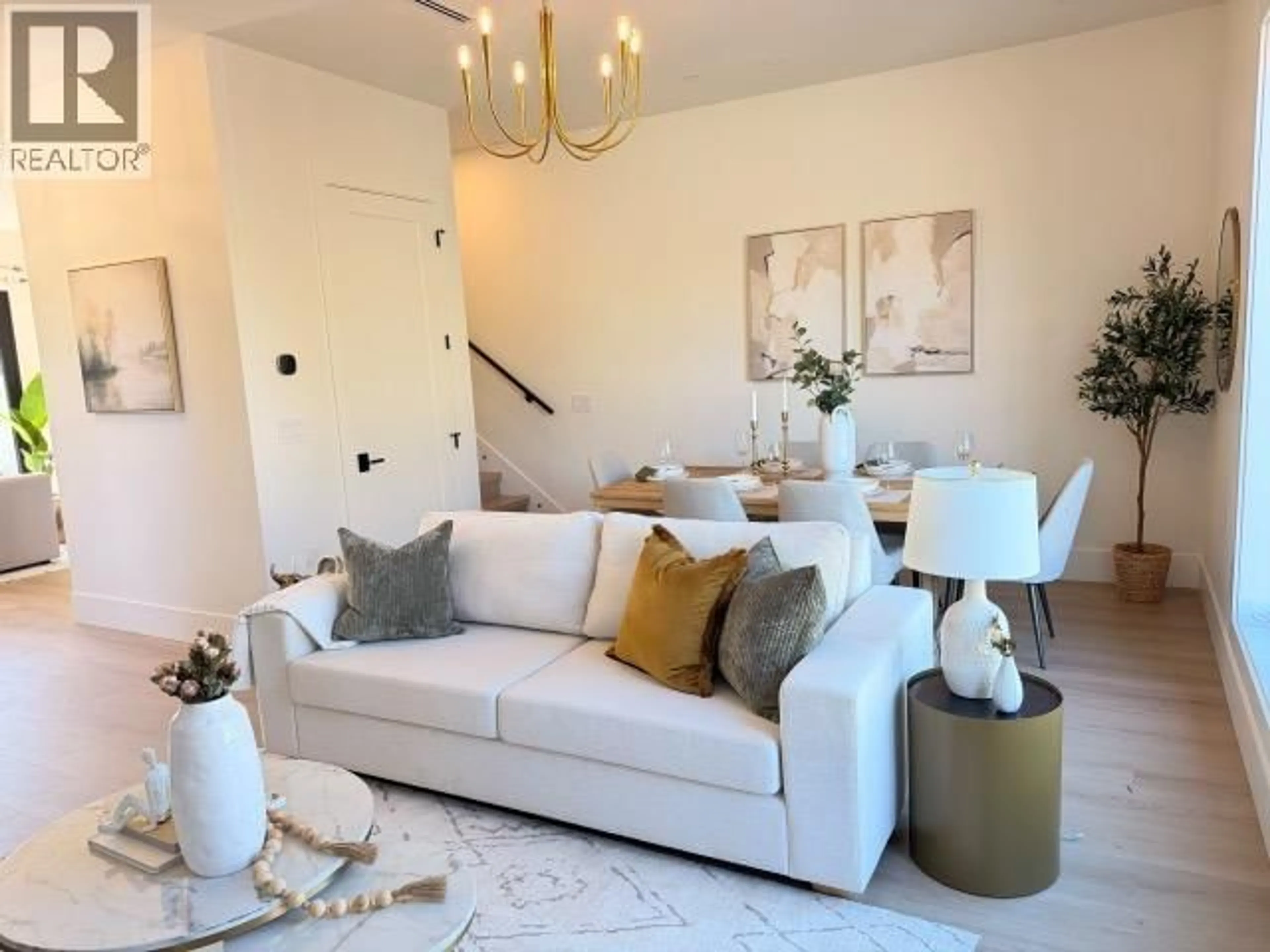 Living room with furniture, unknown for 6425 DOMAN STREET, Vancouver British Columbia V5S3H2